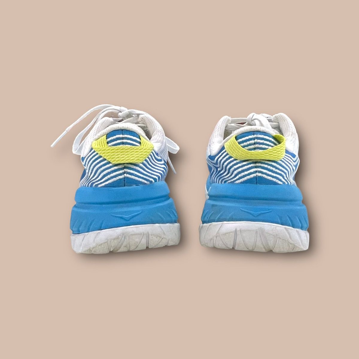 Hoka Hoka One One "Carbon X" Size US 5 / EU 37 - 4 Thumbnail