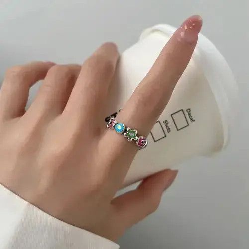 V AVE SHOE REPAIR Flower Rings Size ONE SIZE - 2 Thumbnail