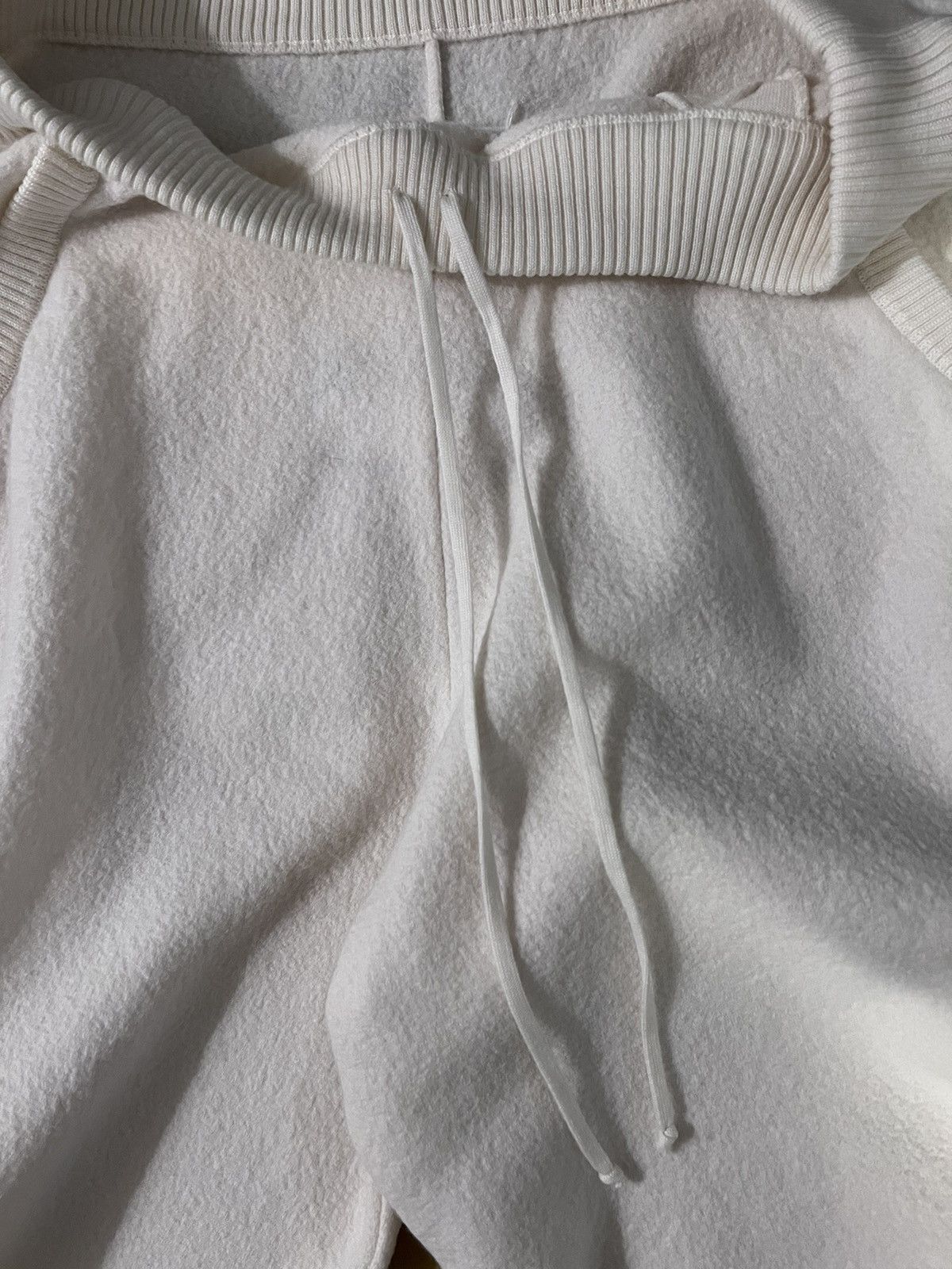 Maison Margiela $1.1K Line 10 cream wool-felt shorts, M (US32–35 waist) Size US 34 / EU 50 - 16 Thumbnail