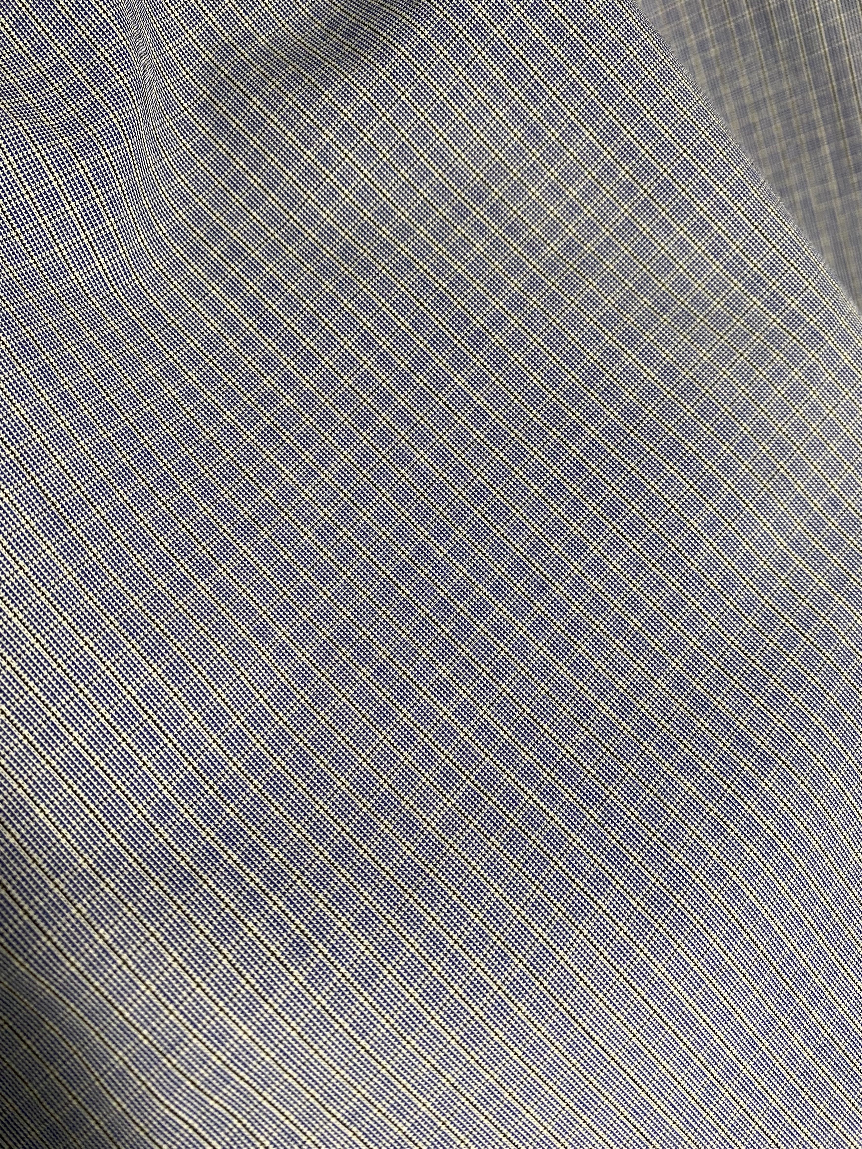 Giorgio Armani Vintage Giorgio Armani Le Collezioni Button Up Shirt Size US XL / EU 56 / 4 - 7 Thumbnail