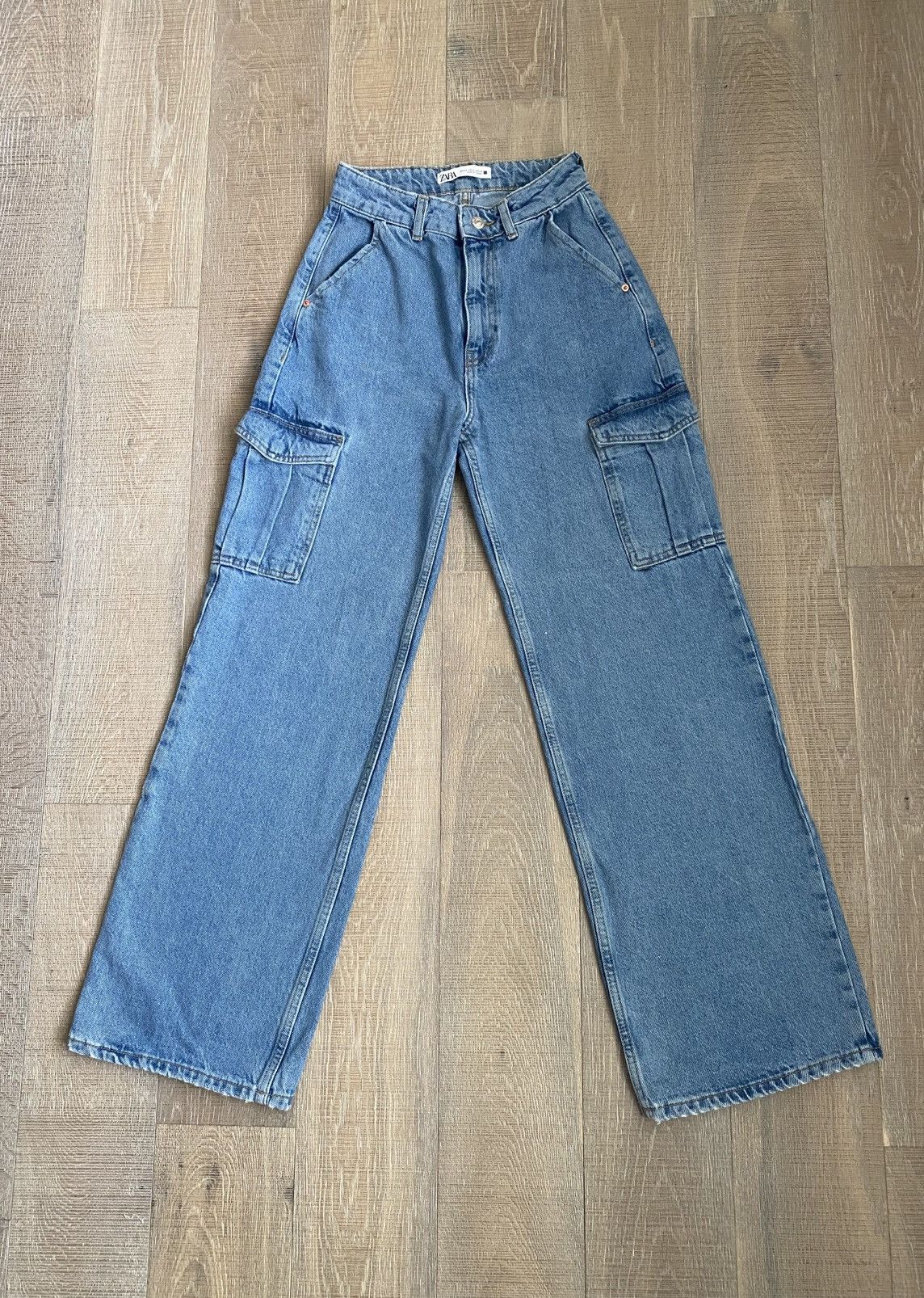 Zara Zara High Rise Cargo Jeans Size 26" / US 2 / IT 38 - 1 Thumbnail