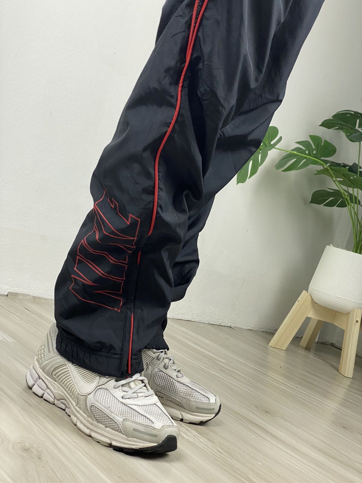 Nike × Vintage Double swoosh Nike Nylon Track Pants Drill Vintage Size US 32 / EU 48 - 3 Thumbnail