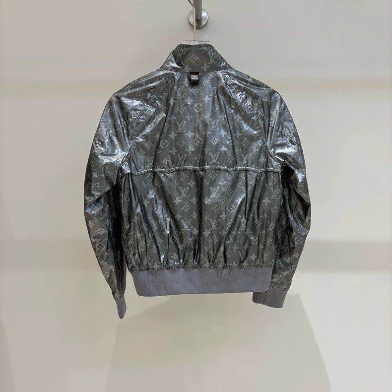 Louis Vuitton Louis Vuitton Titanium Empty Silver Full Print Jacket Size XS / US 0-2 / IT 36-38 - 2 Thumbnail