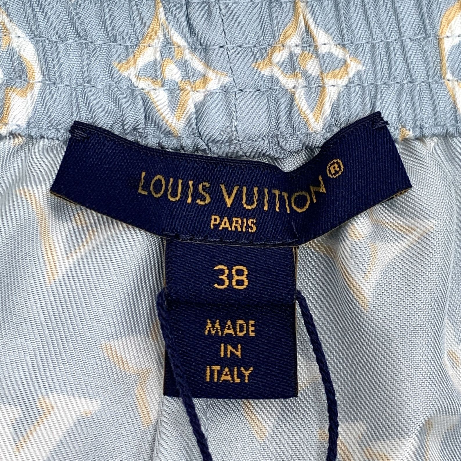 Louis Vuitton Louis Vuitton Shorts – Blue Monogram Stripe Silk (Size 38) Size 38" / US 16 / IT 52 - 6 Thumbnail