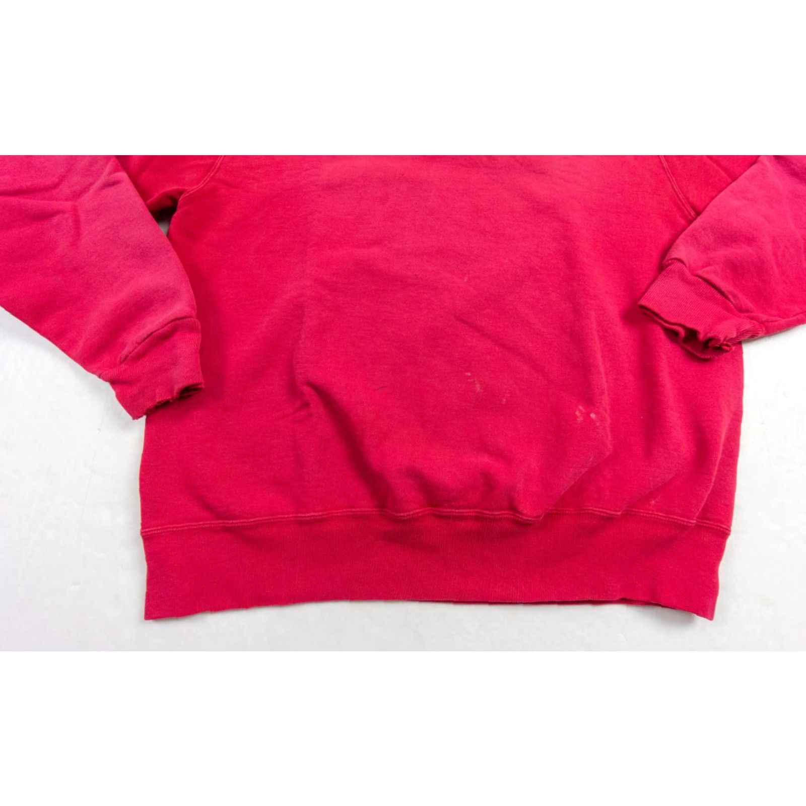 Champion VINTAGE Champion Sweatshirt Mens Large Red Crewneck Distressed Logo Embroidered All Seasons Sweater Ultra Faded 90s Mens Size US L / EU 52-54 / 3 - 4 Thumbnail