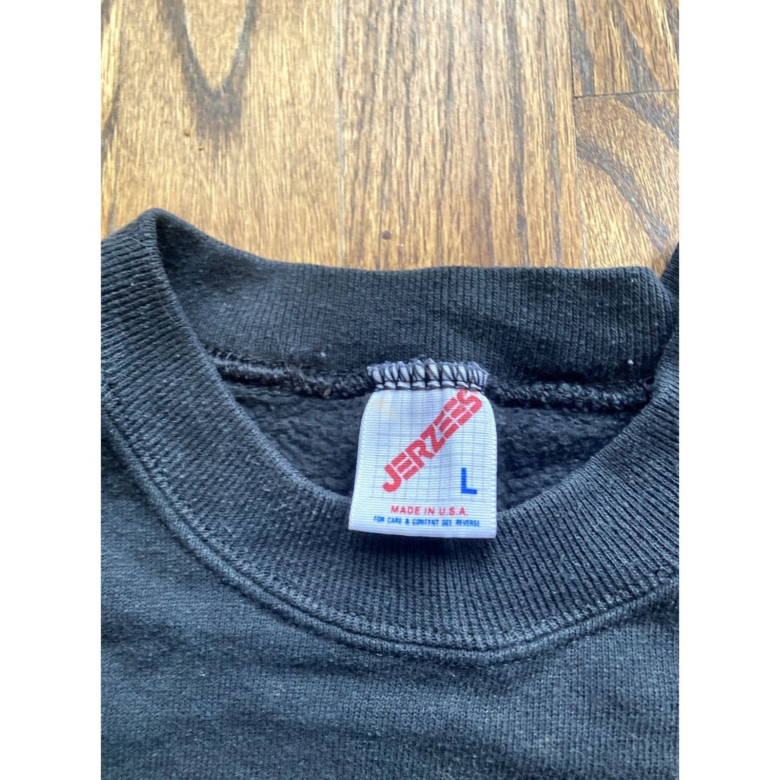 Jerzees VINTAGE Jerzees Sweatshirt Black Crewneck Raglan USA Made L Womens/Unisex Large Raglan Crewneck Sweatshirt Black 90s VTG USA Made Size L / US 10 / IT 46 - 5 Thumbnail