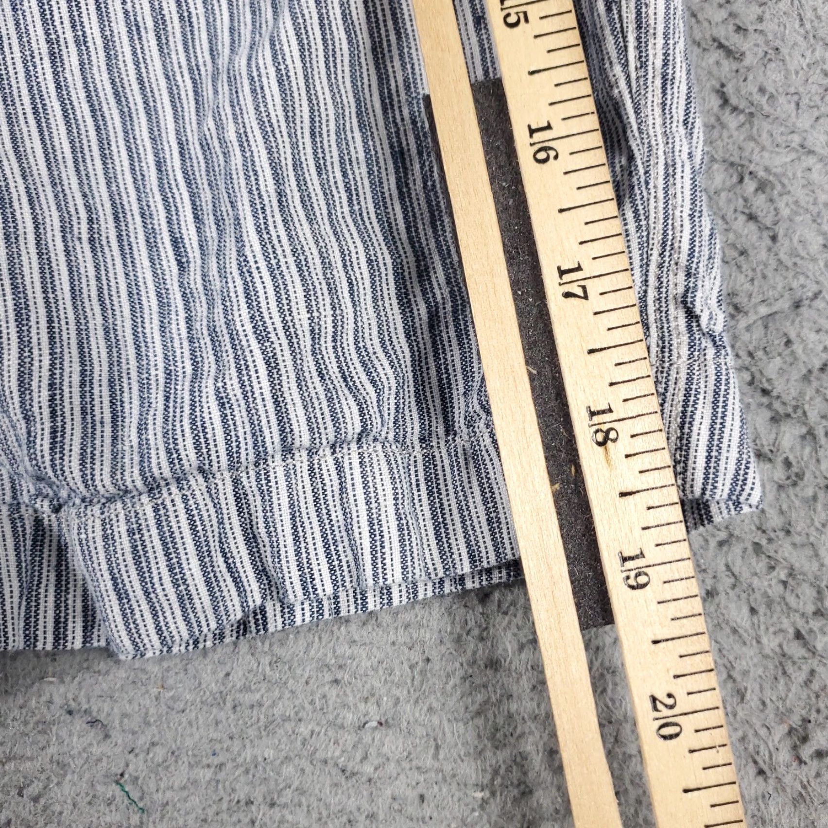 Tommy Bahama VINTAGE Tommy Bahama Shorts Mens Size 33 Linen Blue Striped Flat Front Chino Casual Dress Size US 33 - 5 Thumbnail