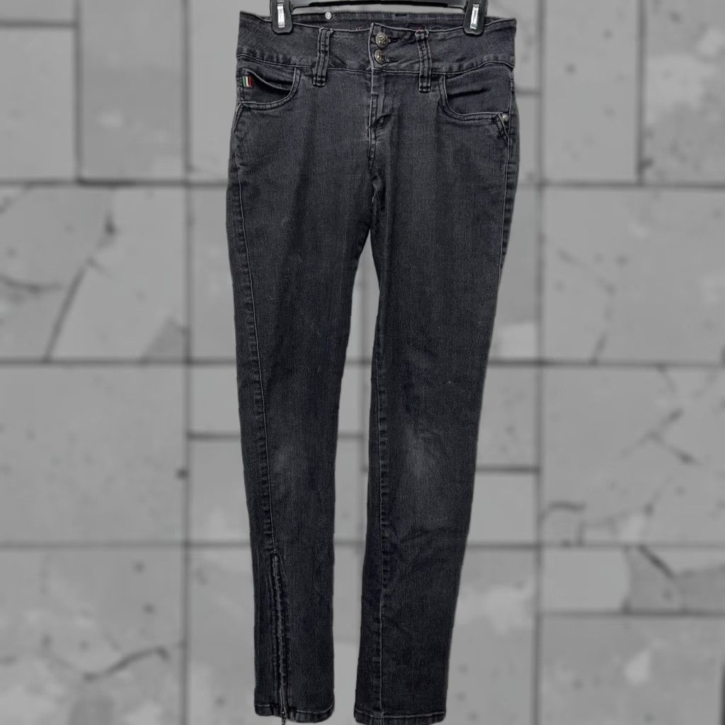 Vintage Pavi Italy Donna Black Jeans Womens Size 6 28-32x32 (Stretchy Waist) Skinny Womens Jeans Italy Black 28-32x32 Size 6 Pavi Italy Donna Size 28" / US 6 / IT 42 - 1 Thumbnail