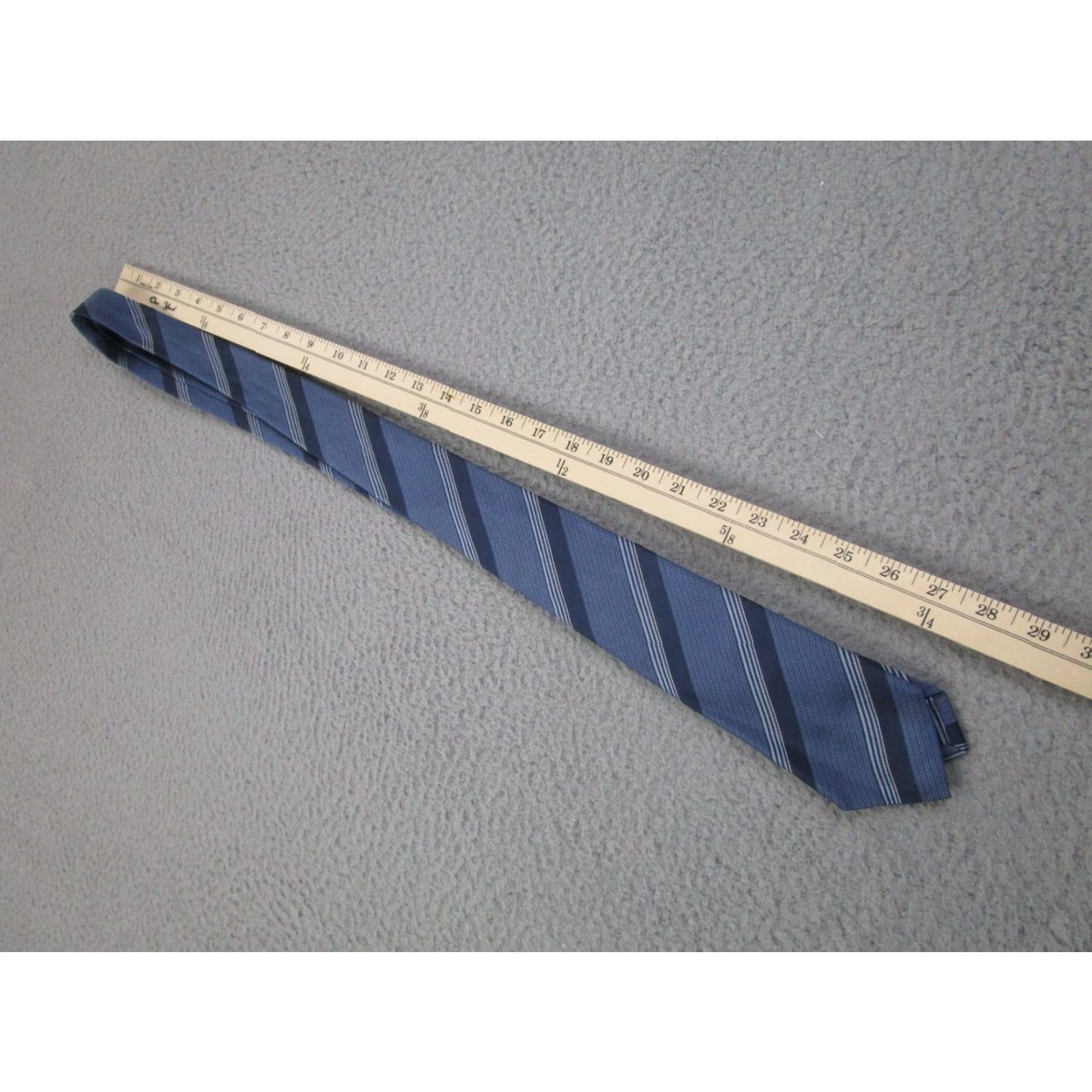 John Varvatos John Varvatos Tie Blue Striped Silk Hand Made Italy preppy formal business Linen Blend, Silk, Silk Blend 3" Width One Size Men Tie Vintage: No Size ONE SIZE - 6 Thumbnail