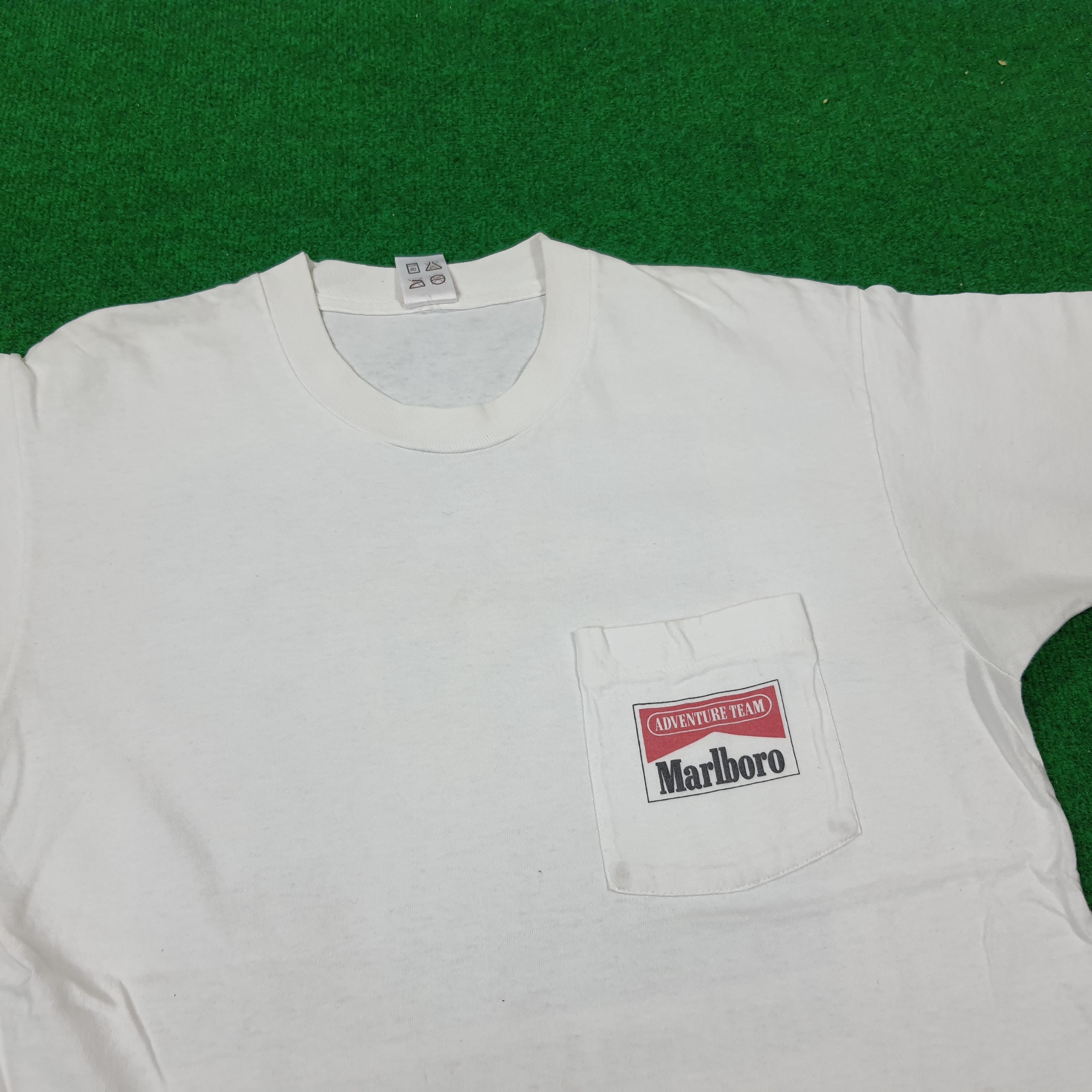 Vintage Marlboro Adventure Team Pocket Sports Tshirt C219N24