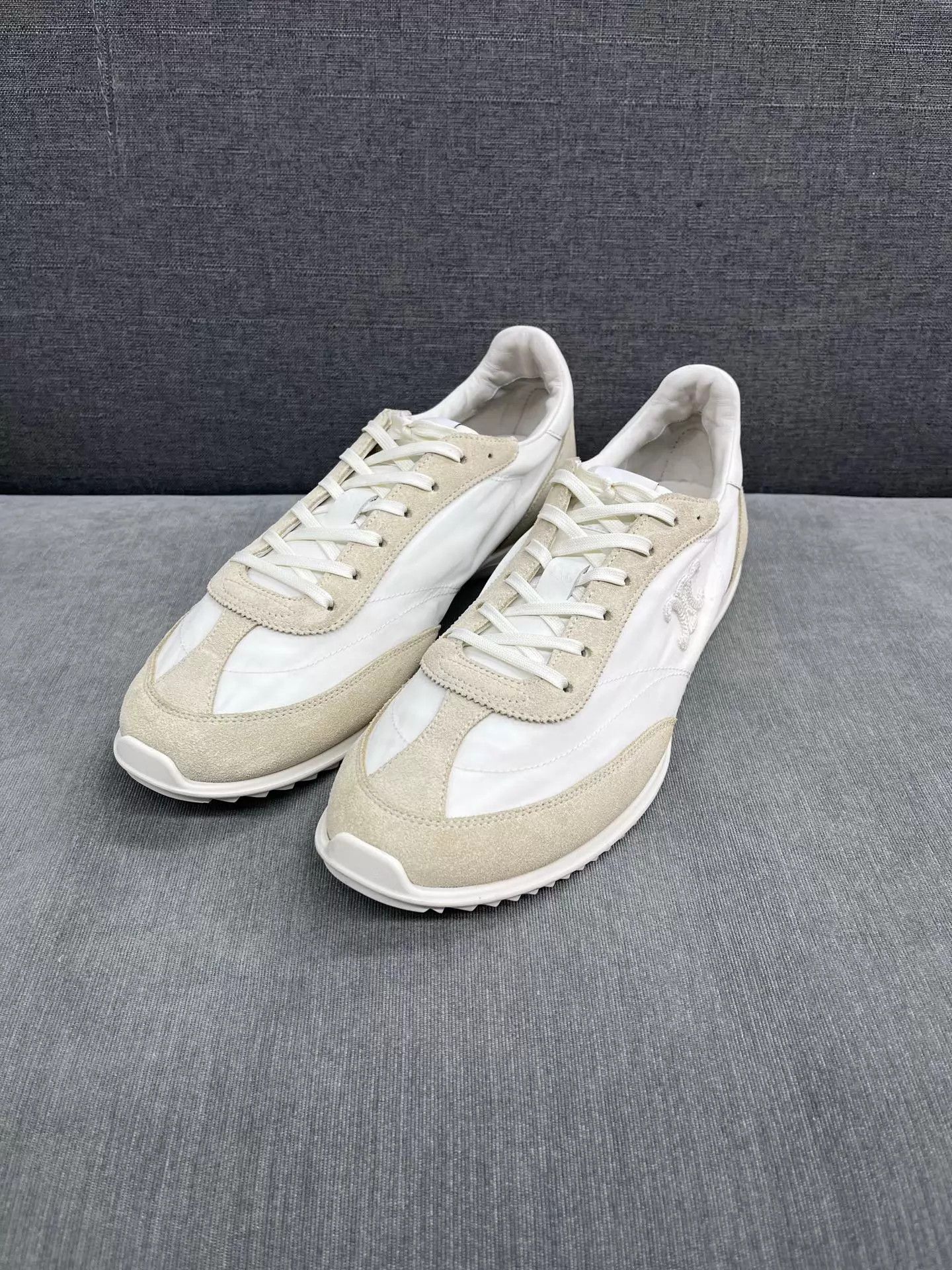 Celine CELINE Racer Triomphe Sneaker Ivory 43 99 New Size US 10 / EU 43 - 1 Thumbnail