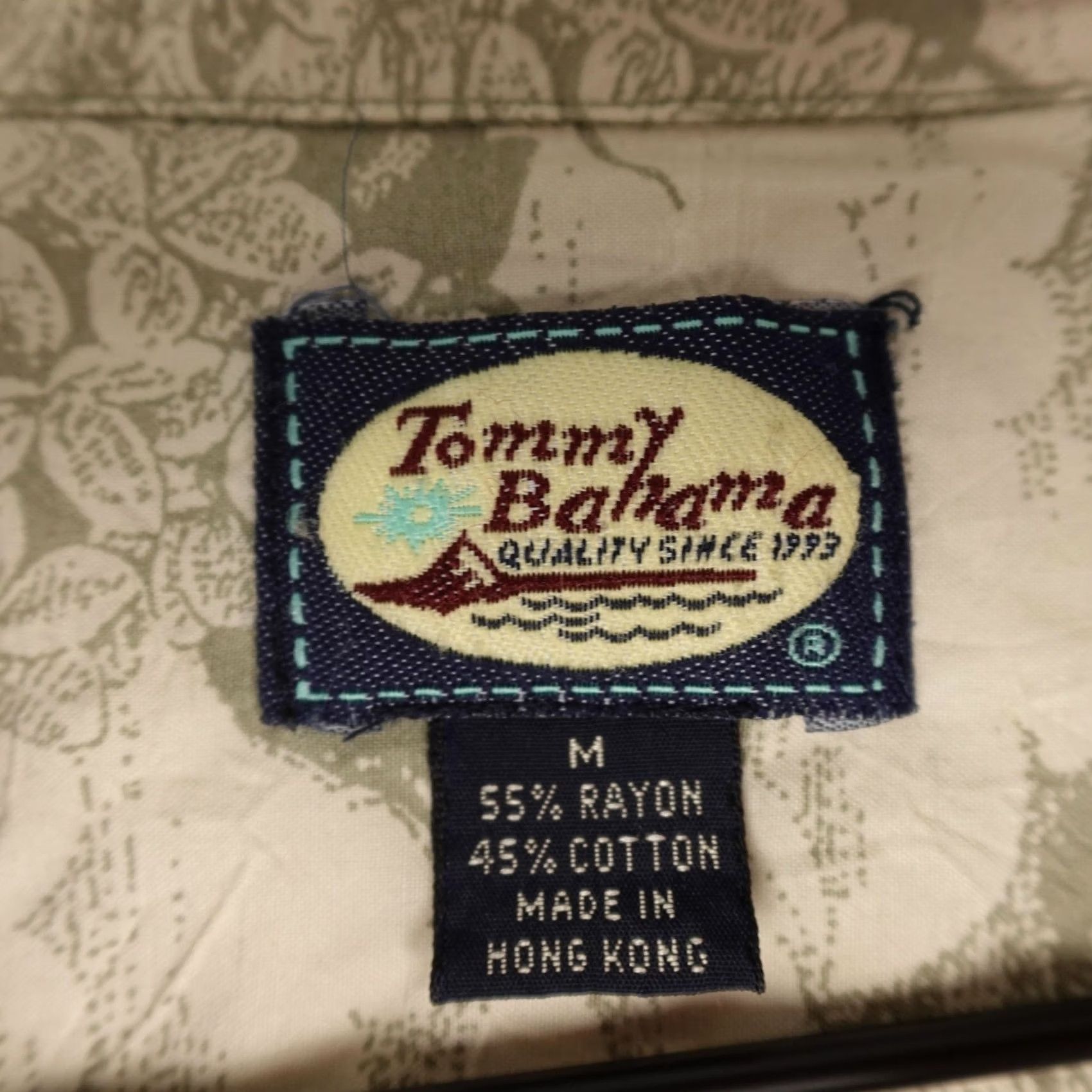 Tommy Bahama Tommy Bahama Shirt Mens M Beige Hawaiian Floral Button-Up Camp Pineapple Casual Travel Size US M / EU 48-50 / 2 - 2 Thumbnail