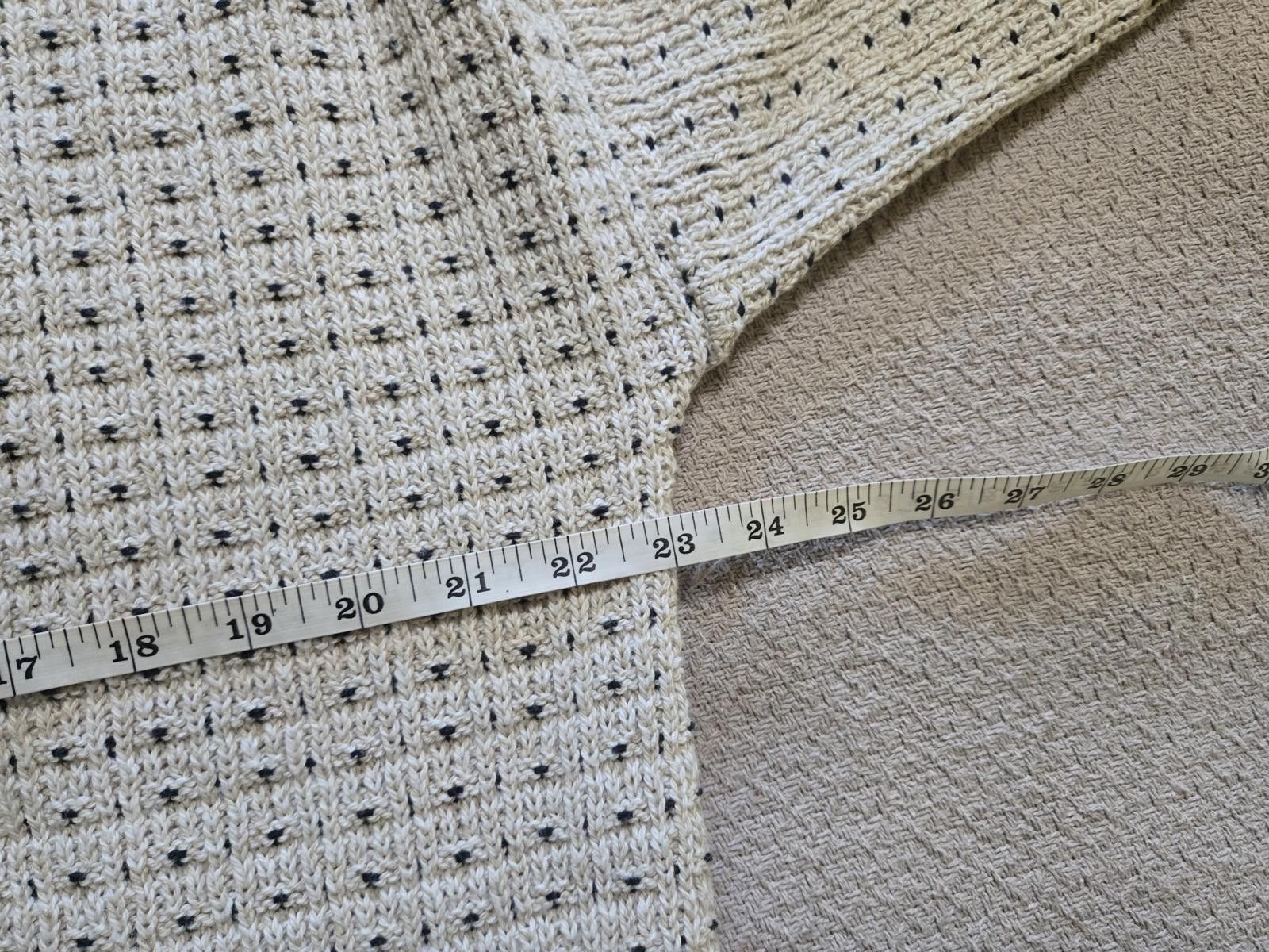 Lavane Lavane Sweater L | Textured V-Neck Knit NWT Size US L / EU 52-54 / 3 - 6 Thumbnail