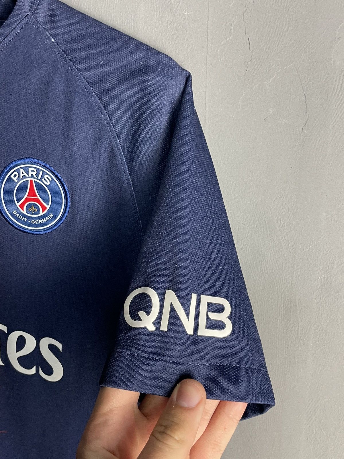 Nike Paris Saint Germain PSG Mbappe 2017 2019 Soccer Jersey Size US S / EU 44-46 / 1 - 4 Thumbnail