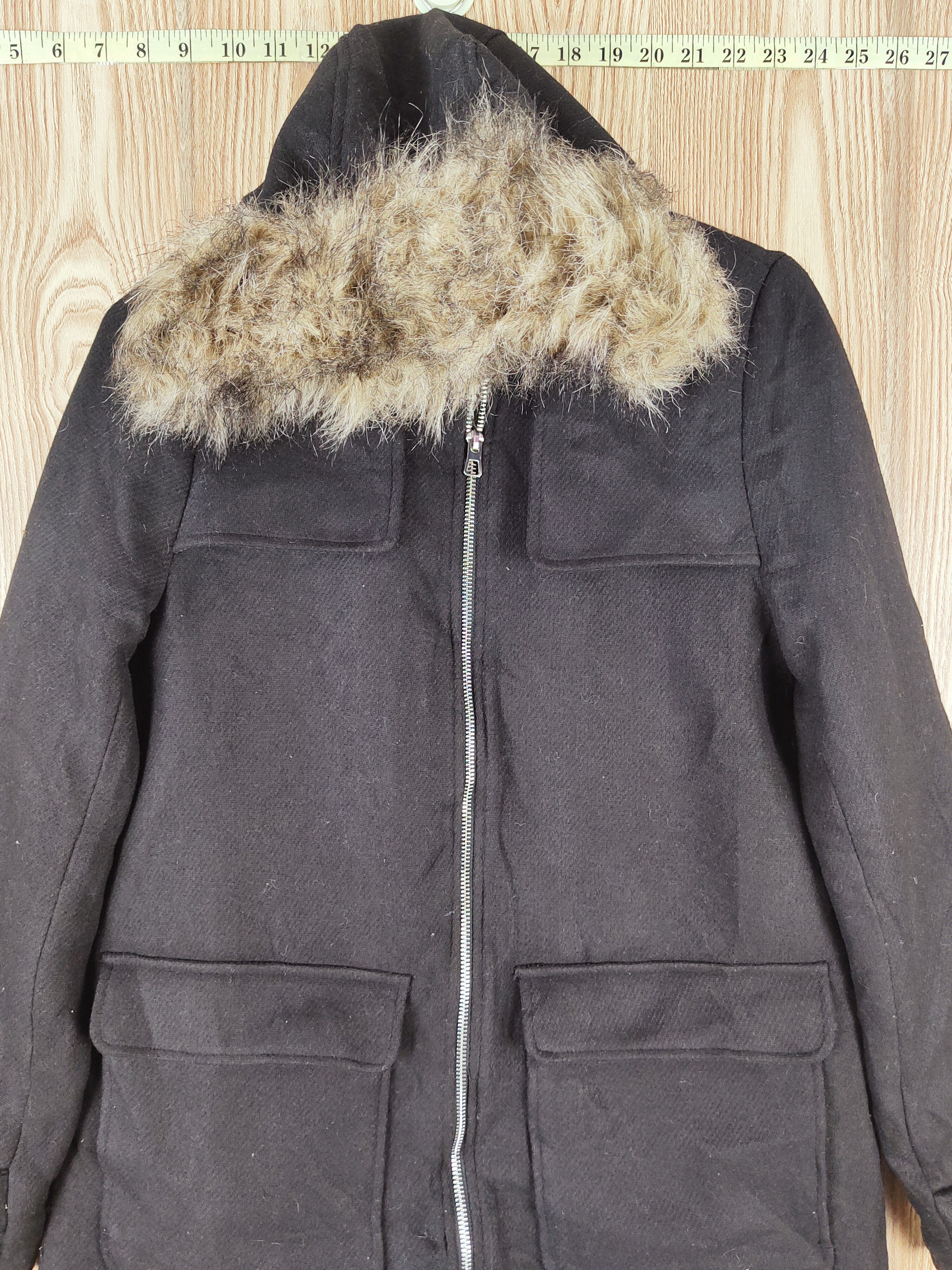 Divided × H&M × Vintage Vintage Cross Over 💥Divided ❌ H&M Black Hoodie Parkas Size US S / EU 44-46 / 1 - 2 Thumbnail