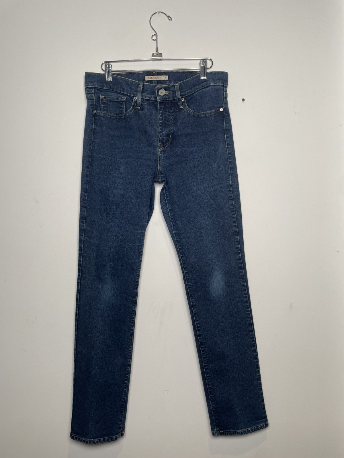 Levi's Levi’s 312 Shaping Slim Jeans Mid-Wash Blue 30 Size US 30 / EU 46 - 1 Thumbnail