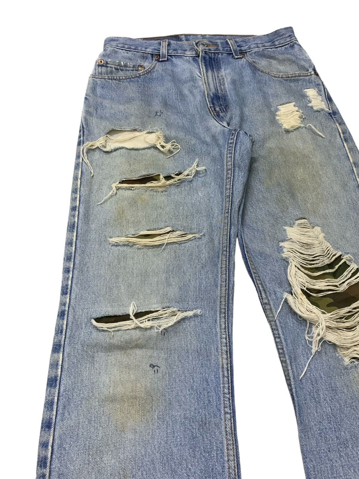 Hysteric Glamour × Levi's Vintage Levis 505 Distressed Camo Patch Inside Jeans Size US 29 - 5 Thumbnail