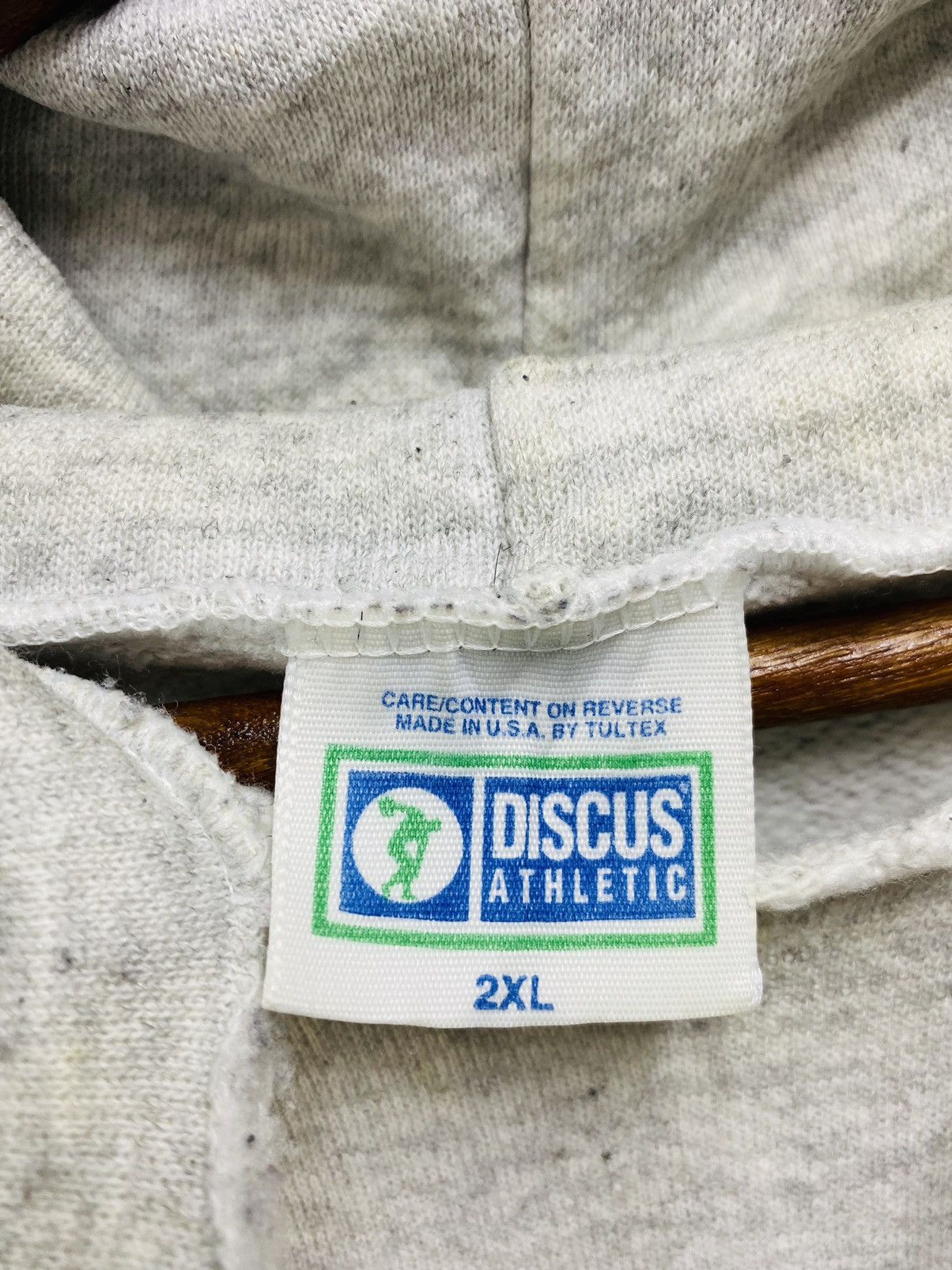 Vintage Vintage Discus Athletic Hoodie Spellout Made In USA Size 2XL Size US XXL / EU 58 / 5 - 8 Thumbnail