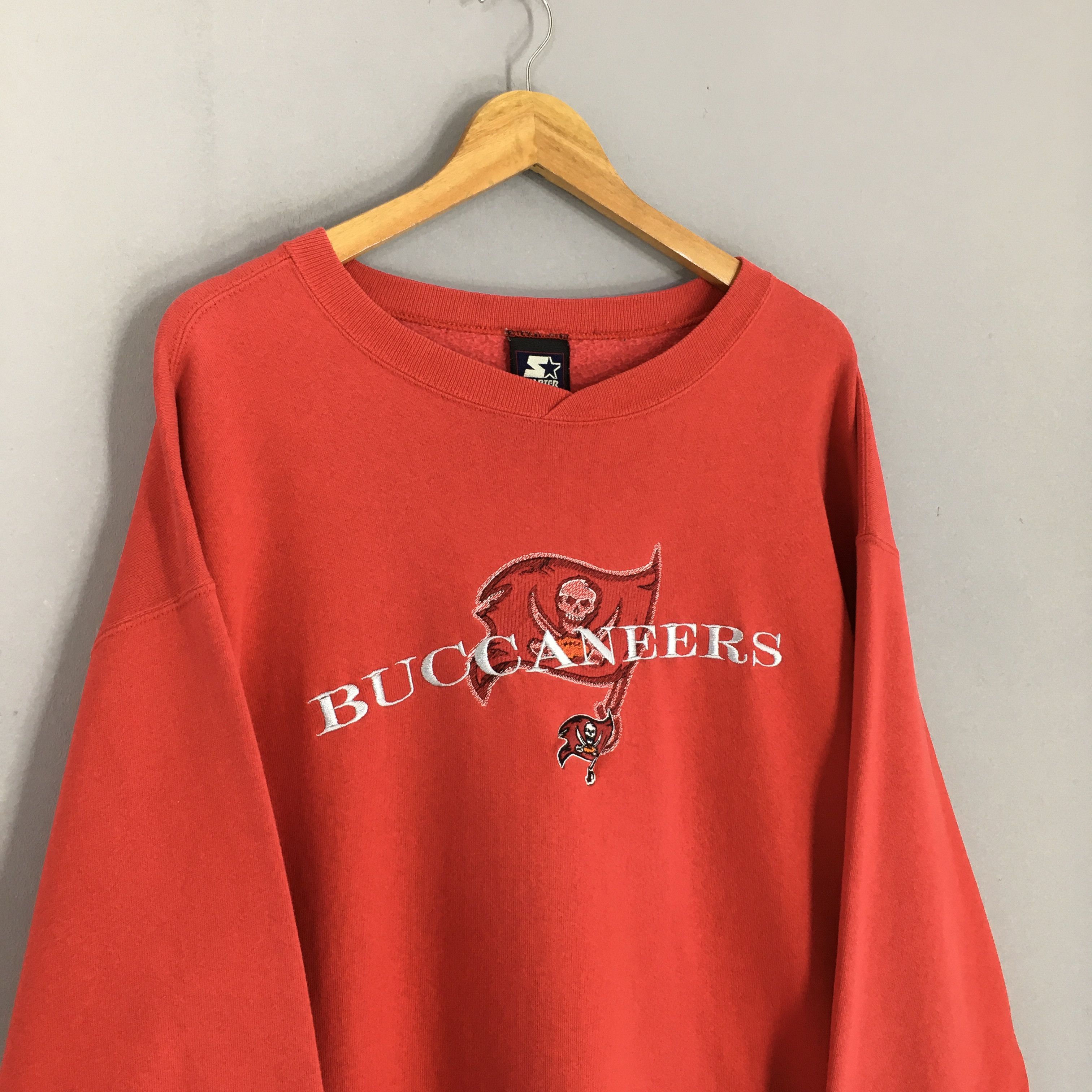 NFL × Vintage Vintage Tampa Bay Buccaneers NFL Sweatshirt Large Size US L / EU 52-54 / 3 - 3 Thumbnail