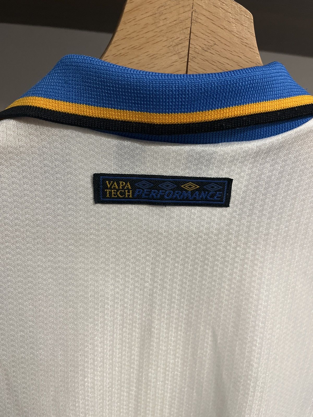 Umbro Inter Milan vintage umbro kit Size US M / EU 48-50 / 2 - 3 Thumbnail