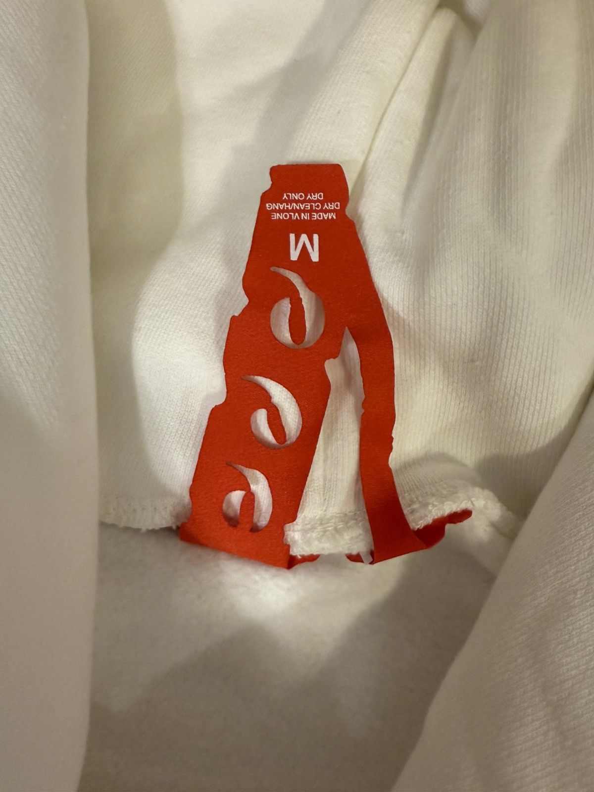 Vlone Vlone x Juice WRLD Fighting Demons Hoodie size MD Size US M / EU 48-50 / 2 - 4 Thumbnail