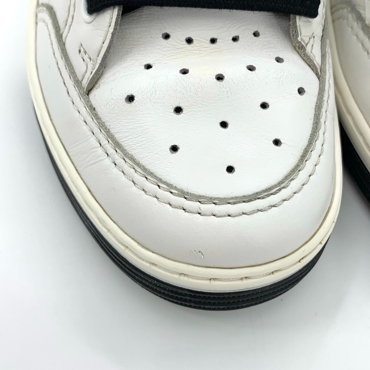Chanel Chanel White Leather Low-Top Sneakers With Black Accents & L Size US 5 / IT 35 - 5 Thumbnail