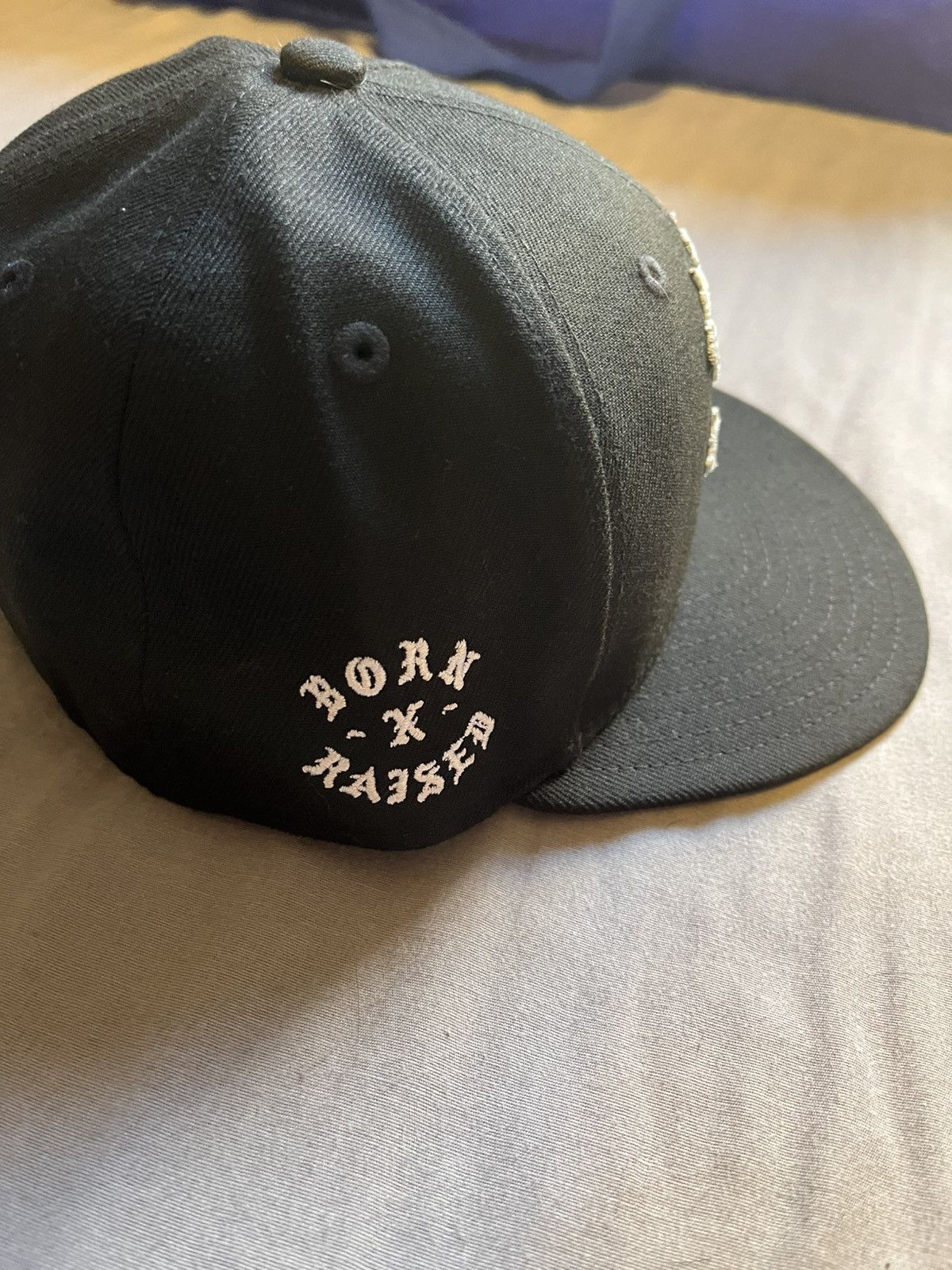 キャップ BORN x RAISED + RAIDERS ROCKER SNAPBACK Men's Las Vegas Raiders New Era Born x Raised White/Black