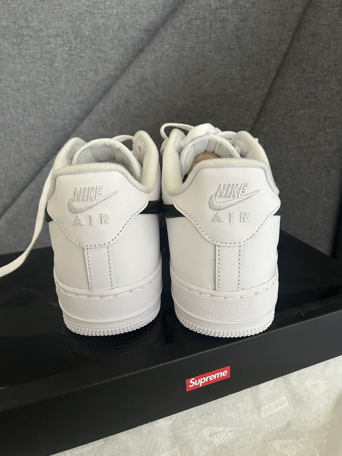 Nike × Supreme Supreme Air Force 1 Low SP Size US 8.5 / EU 41-42 - 8 Thumbnail