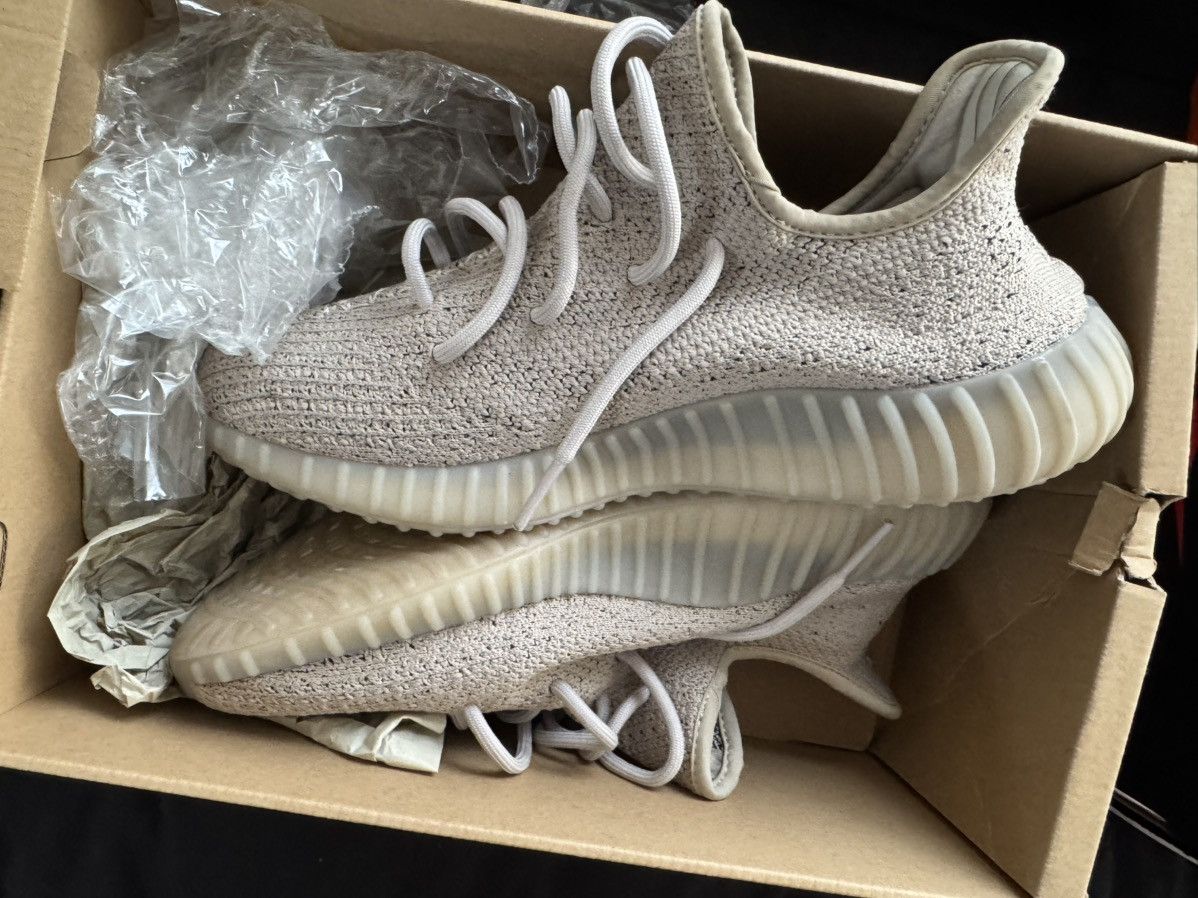 Adidas × Yeezy yeezy Size US 9.5 / EU 42-43 - 3 Thumbnail