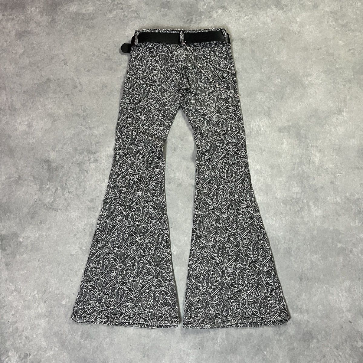 Japanese Brand Japanese Paisley Flared Denim – Y2K Rock Star Bell Bottoms Size US 27 - 4 Thumbnail