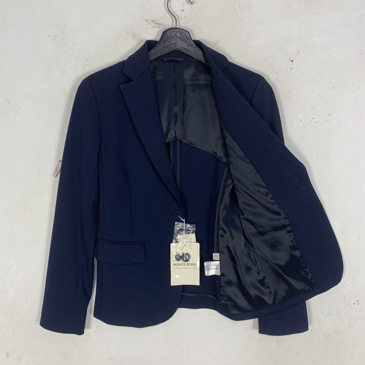 Uniqlo Uniqlo Clothing Apparel JapaneseBrand Streetwear Blazer Size XS / US 0-2 / IT 36-38 - 5 Thumbnail
