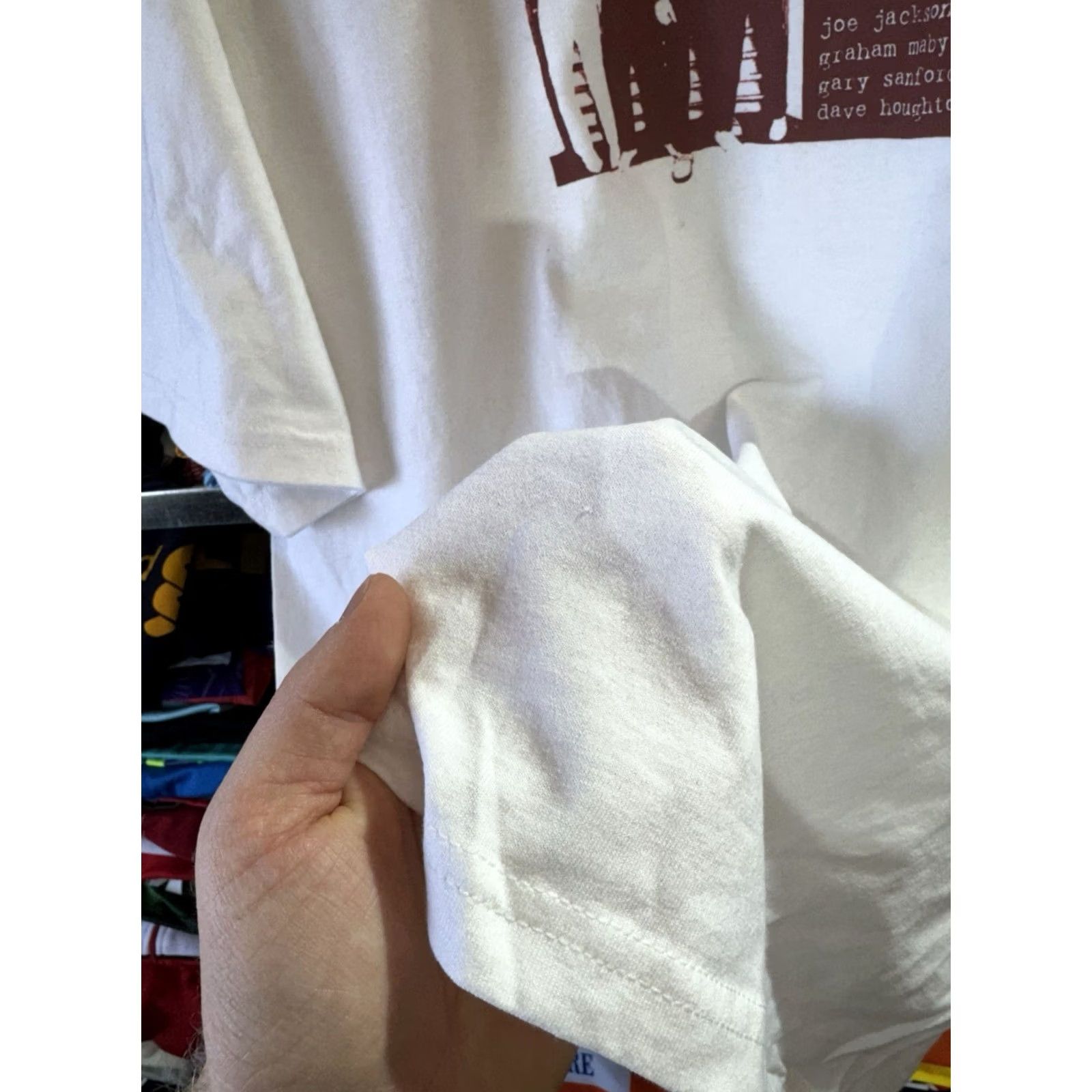 Gildan VINTAGE Joe Jackson Band Shirt XL White Mens T-shirt 25 Years bloody hell! Sizes XL Shirt Men White 25 Years Decade 1980s 1990s Concert Merch Size US XL / EU 56 / 4 - 5 Thumbnail