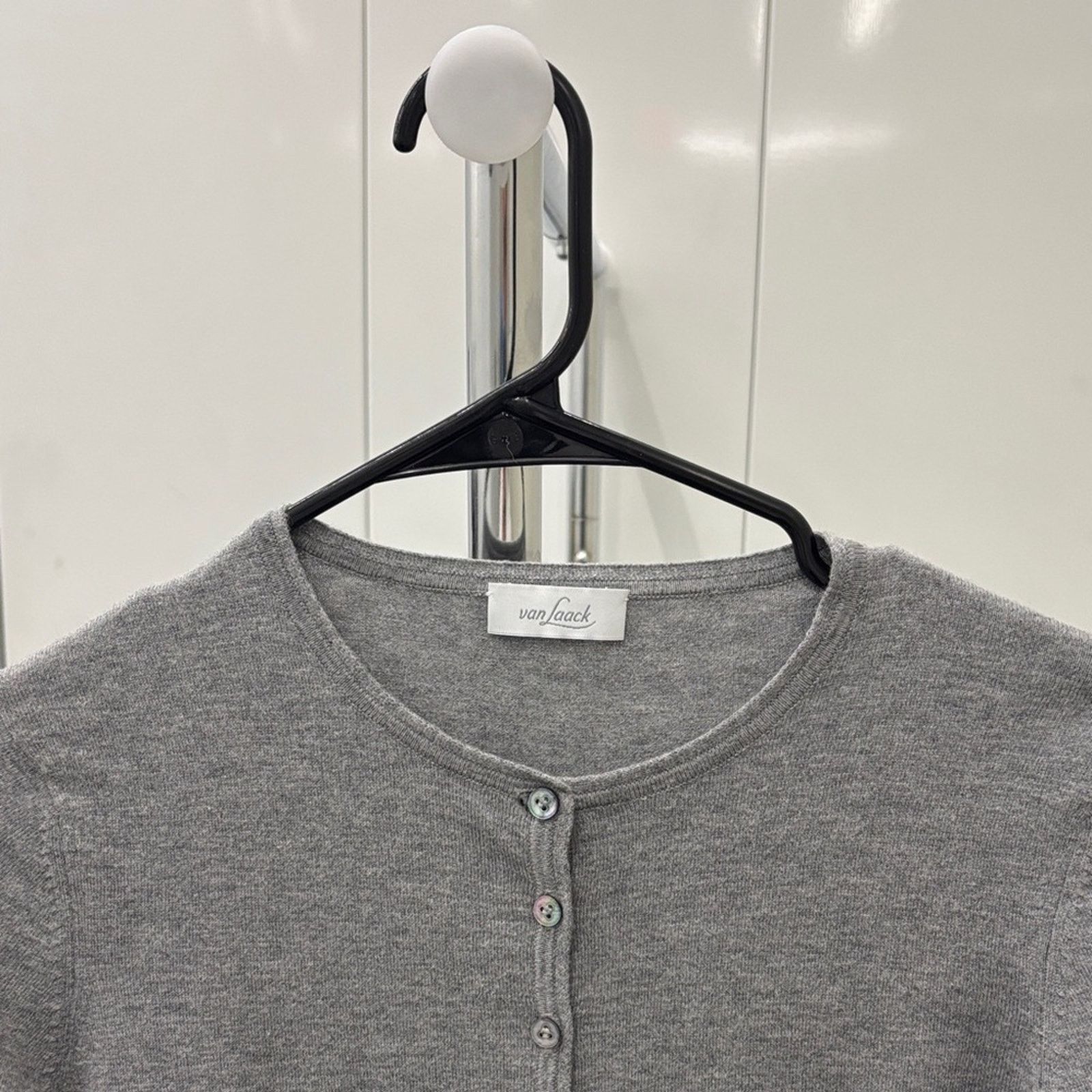 Other NWT Van Laack Gray Women's Cardigan Sweater Size XS Size XS / US 0-2 / IT 36-38 - 1 Thumbnail