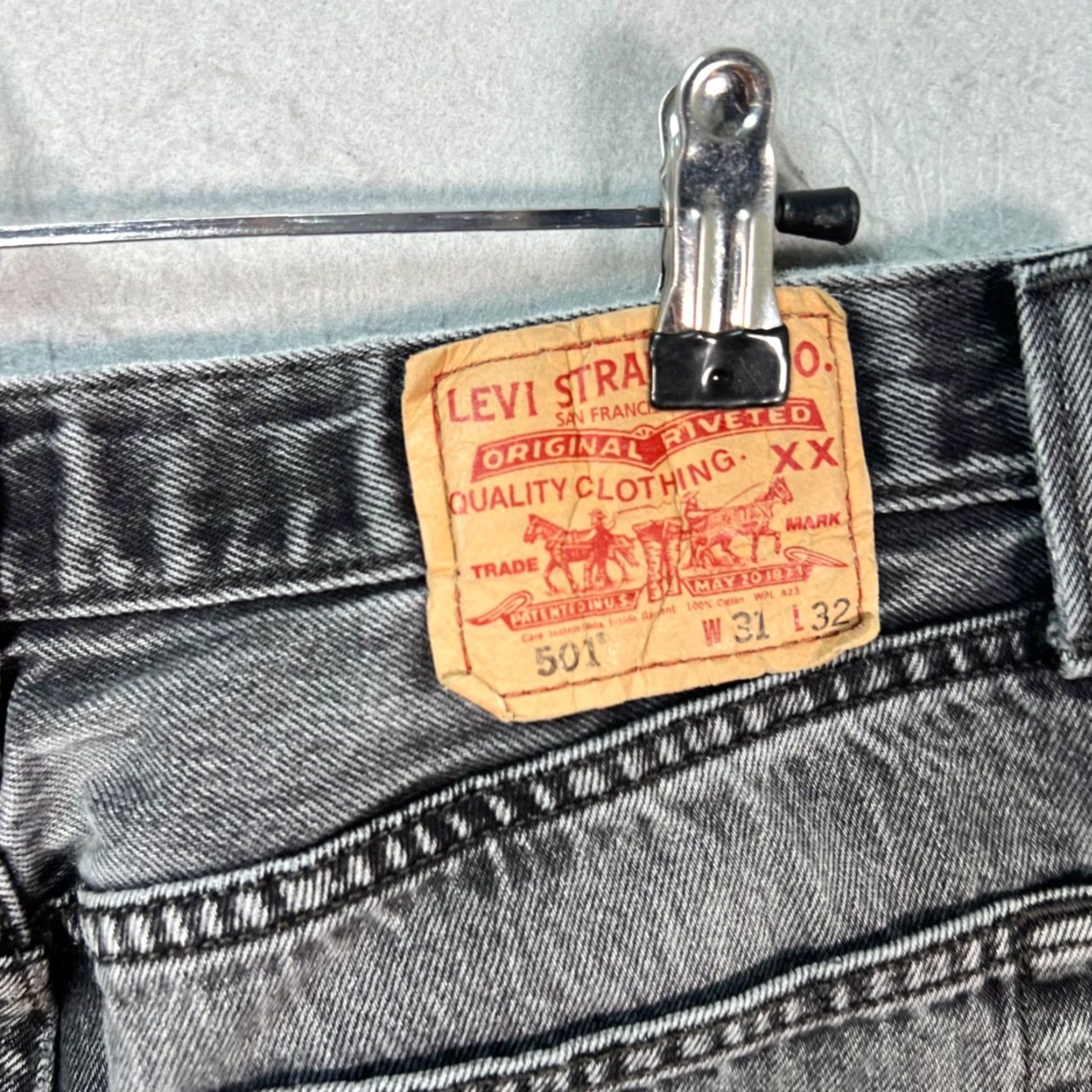 Levi's VTG Levi's 501 Mens Jeans Gray denim Straight Leg 31 x 30 Regular Inseam 30 Cotton 5-Pocket Size US 31 - 3 Thumbnail
