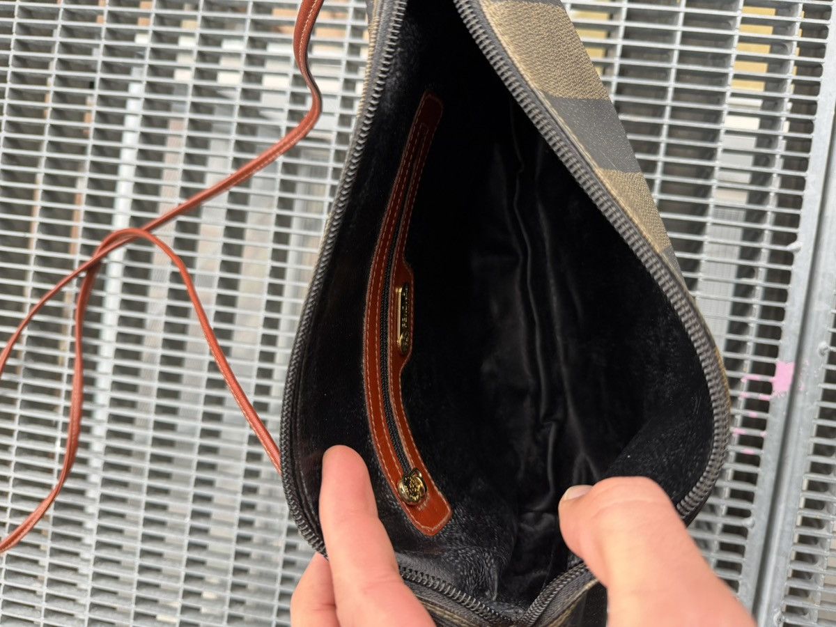 Fendi Vintage Fendi Leather Crossbody Bag Size ONE SIZE - 15 Thumbnail