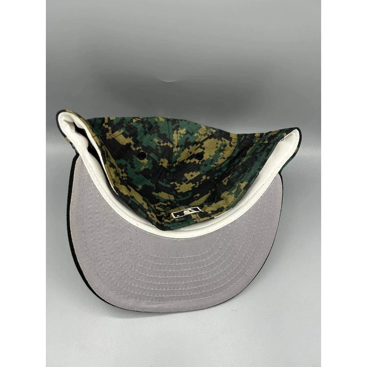 New Era New York Mets Hat Men 7 3/4 Black Camo MLB Fitted Cap Size ONE SIZE - 8 Thumbnail