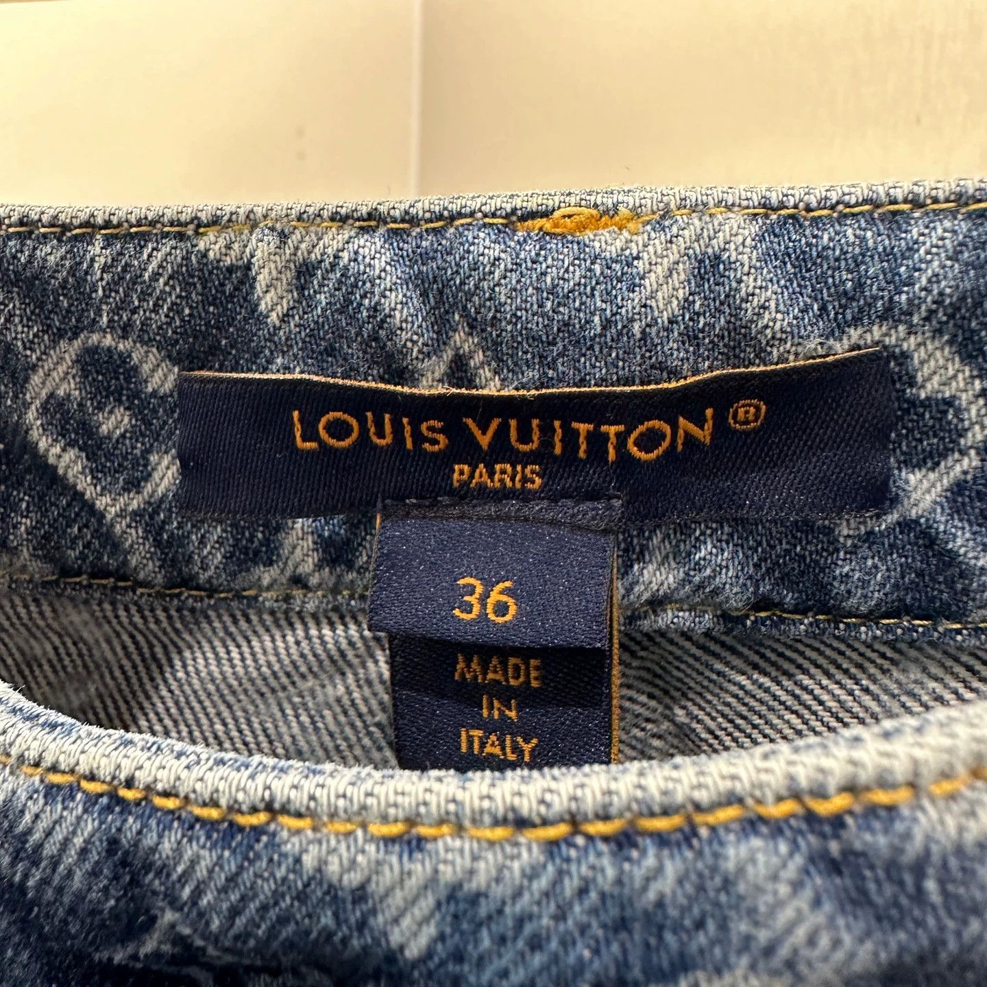 Louis Vuitton Louis Vuitton All-Over Monogram Logo Jeans 36 Cotton Size 26" / US 2 / IT 38 - 3 Thumbnail