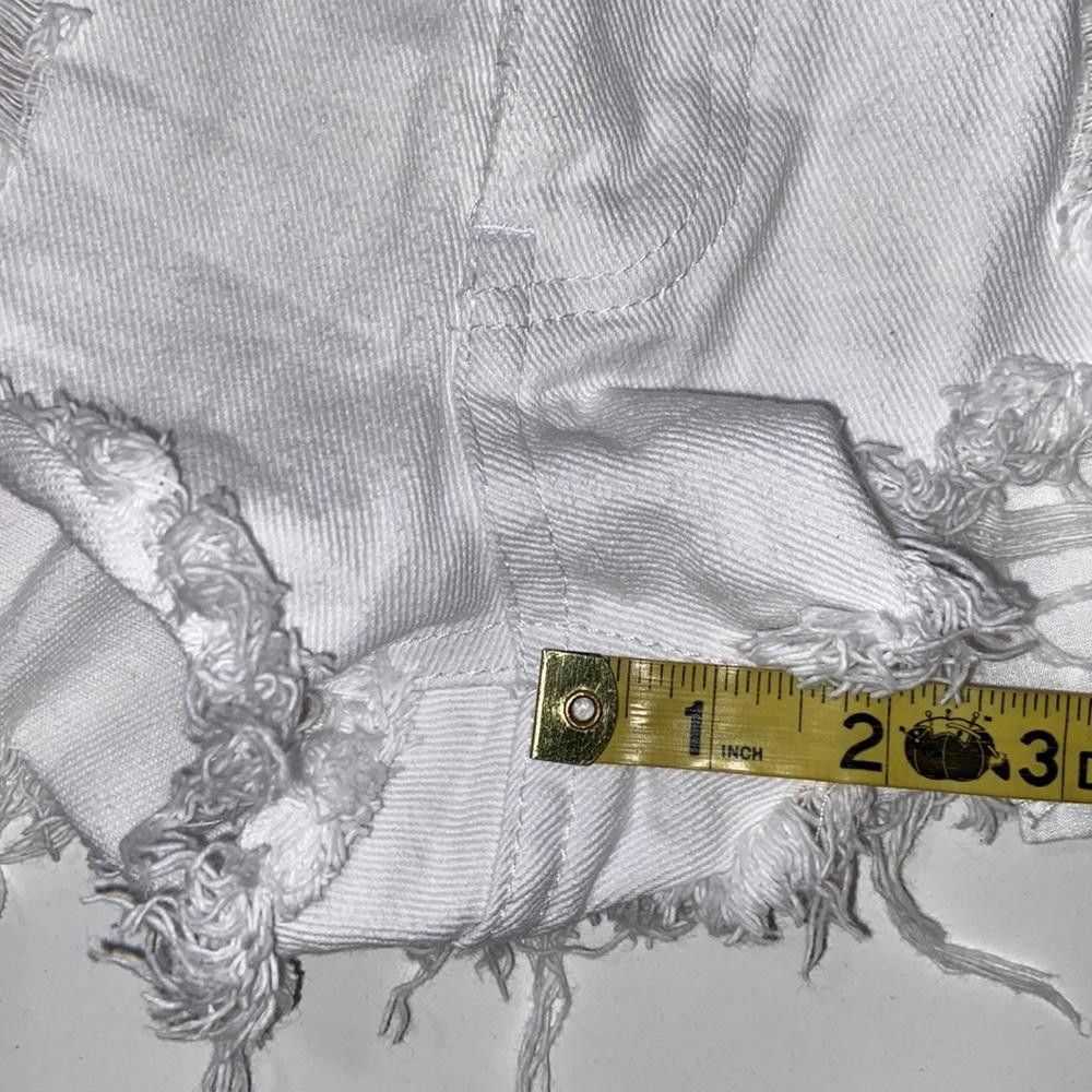 Kirkland Signature White Denim Distressed Shorts Size Small Size 28" / US 6 / IT 42 - 5 Thumbnail