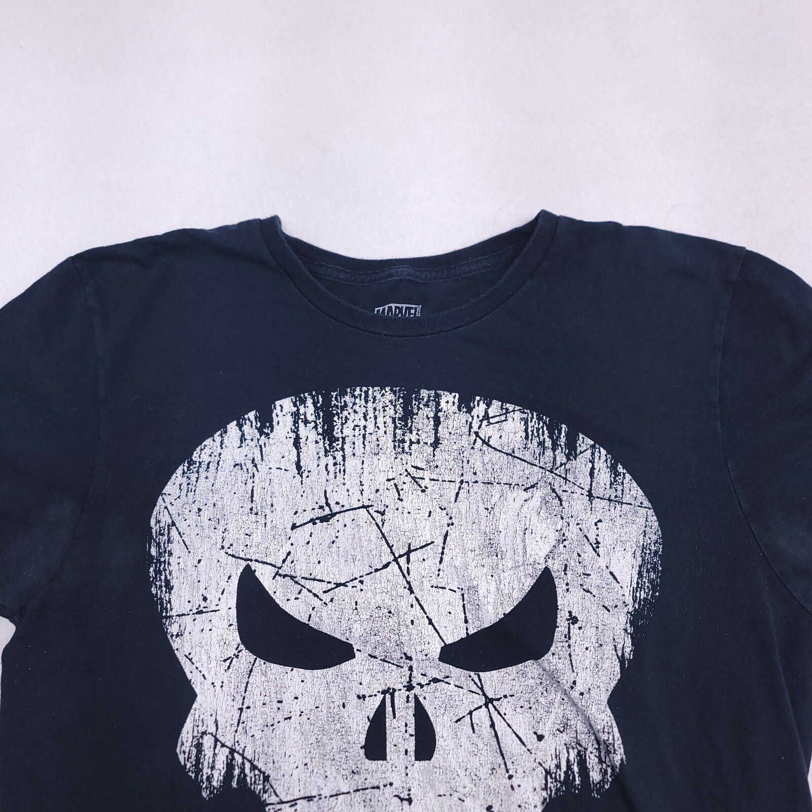 Marvel Comics Marvel Punisher Pullover Graphic Shirt Mens Size M Black Size US M / EU 48-50 / 2 - 1 Thumbnail