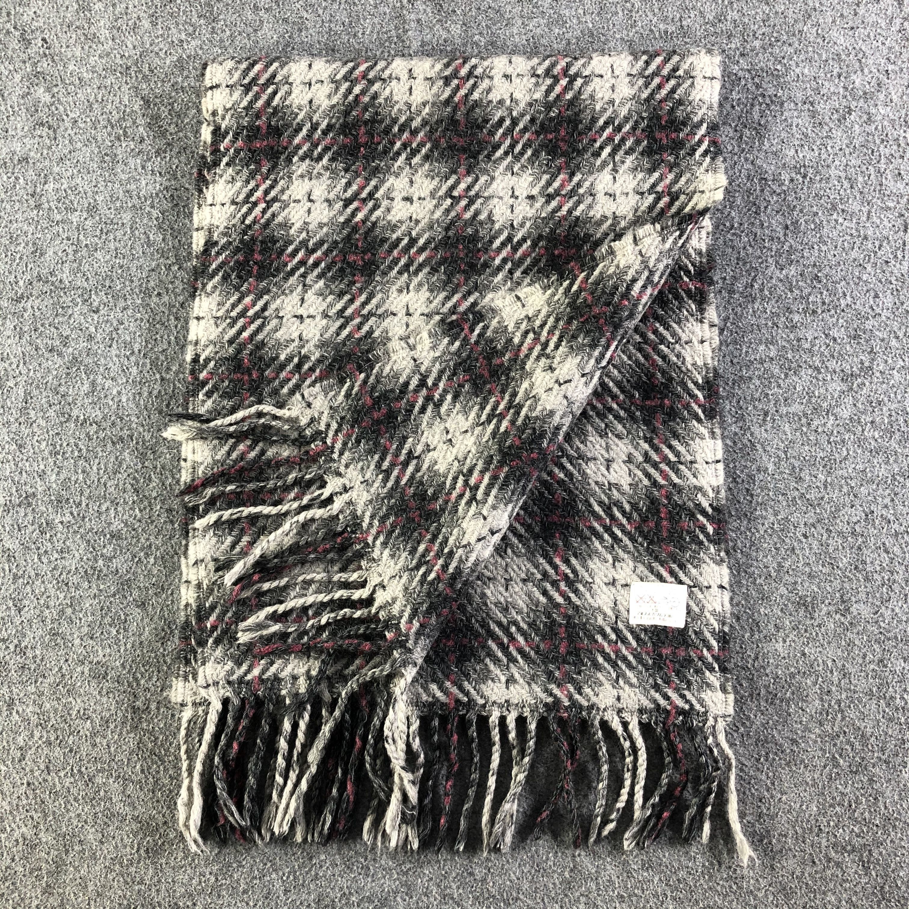 Pierre Balmain Pierre Balmain Scarf / Muffler / Neckwear Size ONE SIZE - 6 Thumbnail