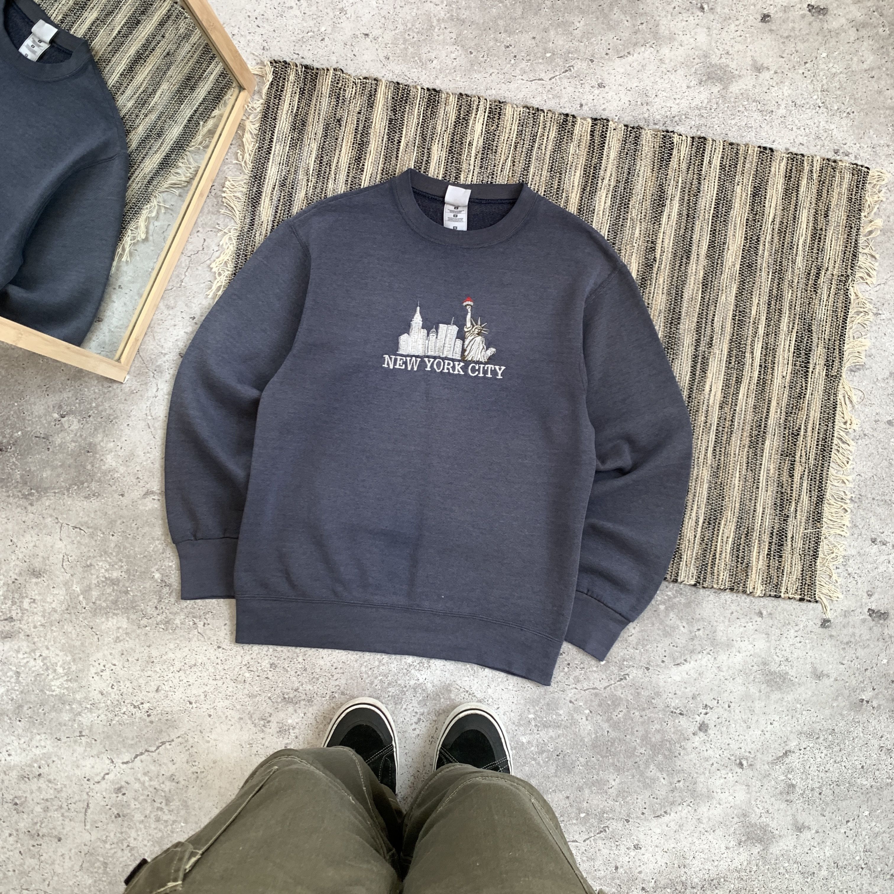Vintage Vintage New York 90s Embroidered Blue Crewneck Sweatshirt Size US M / EU 48-50 / 2 - 1 Thumbnail