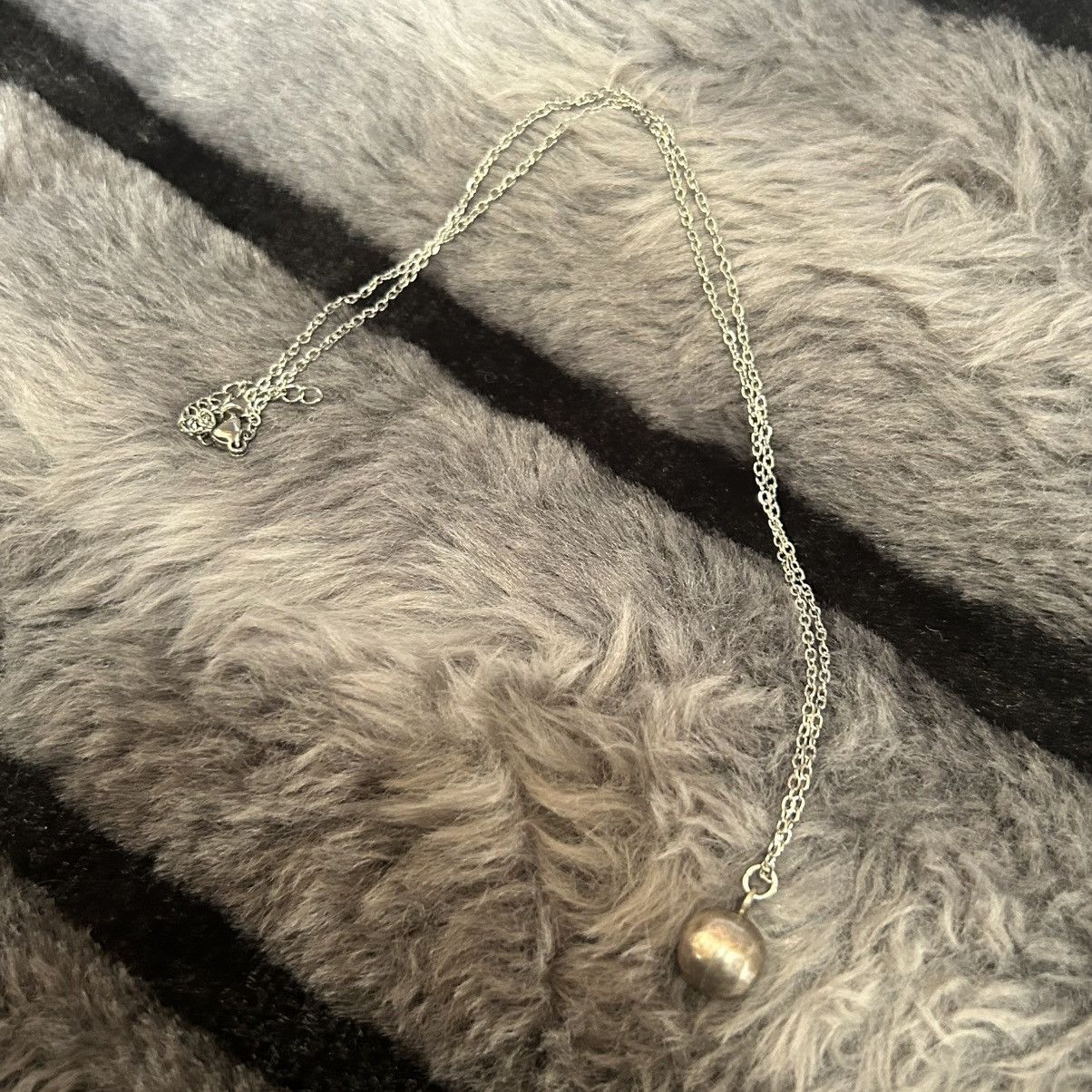 Handmade Handcrafted vintage hammered sterling silver ball necklace Size ONE SIZE - 6 Thumbnail