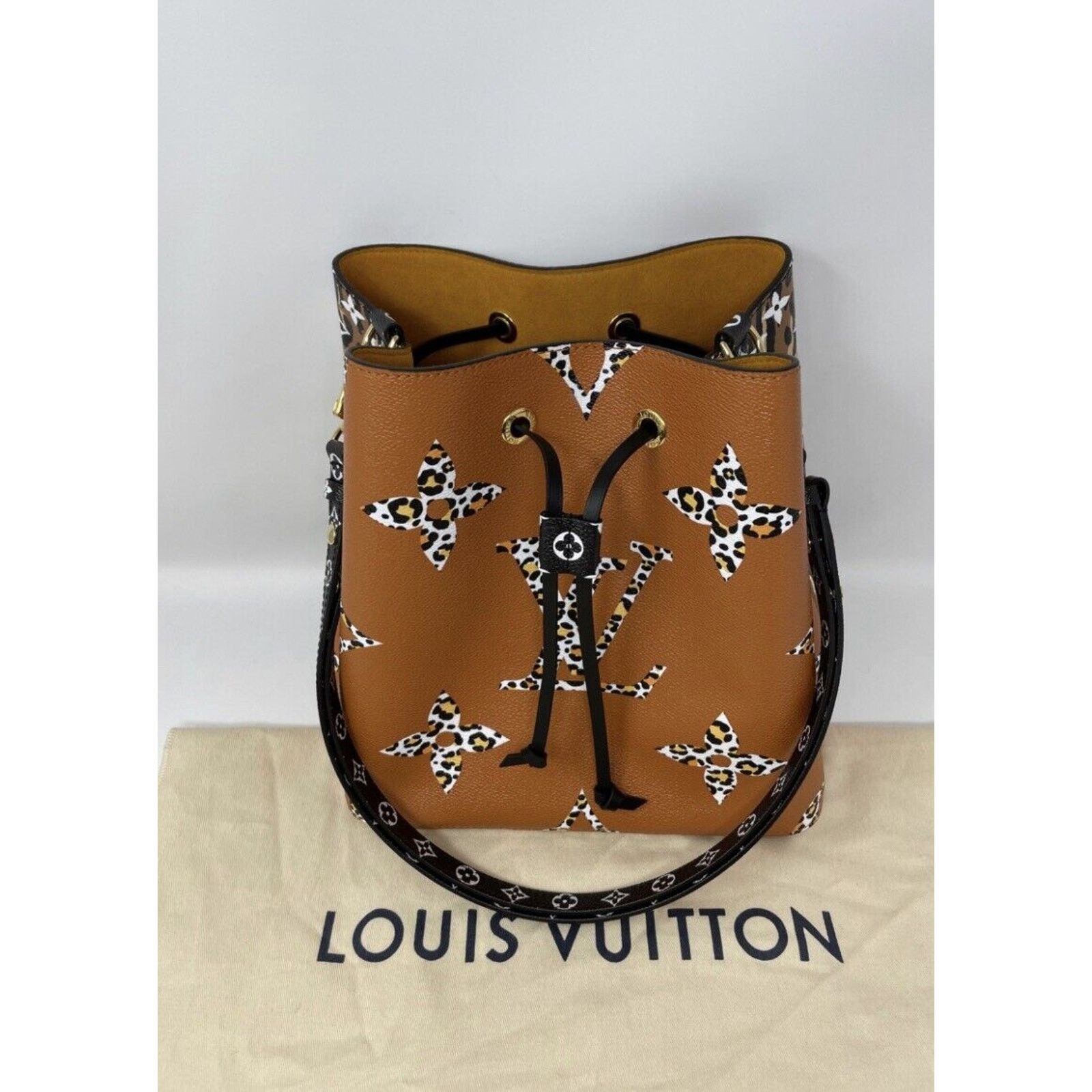 Louis Vuitton Louis Vuitton NéoNoé Jungle Monogram Caramel Limited Edition Size ONE SIZE - 4 Thumbnail