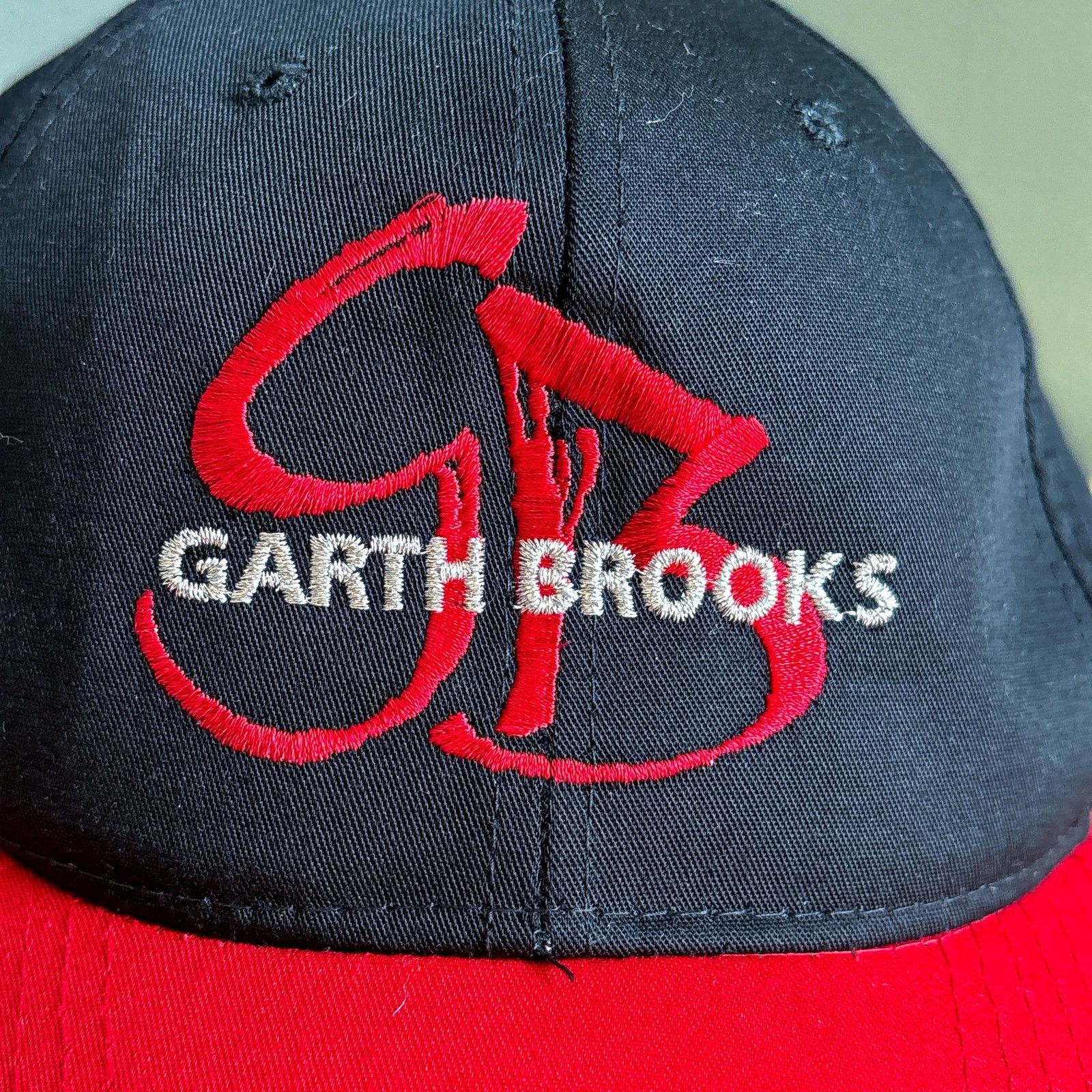 Vintage VTG Garth Brooks Country Music Tour Red Black SnapBack Hat Size ONE SIZE - 2 Thumbnail