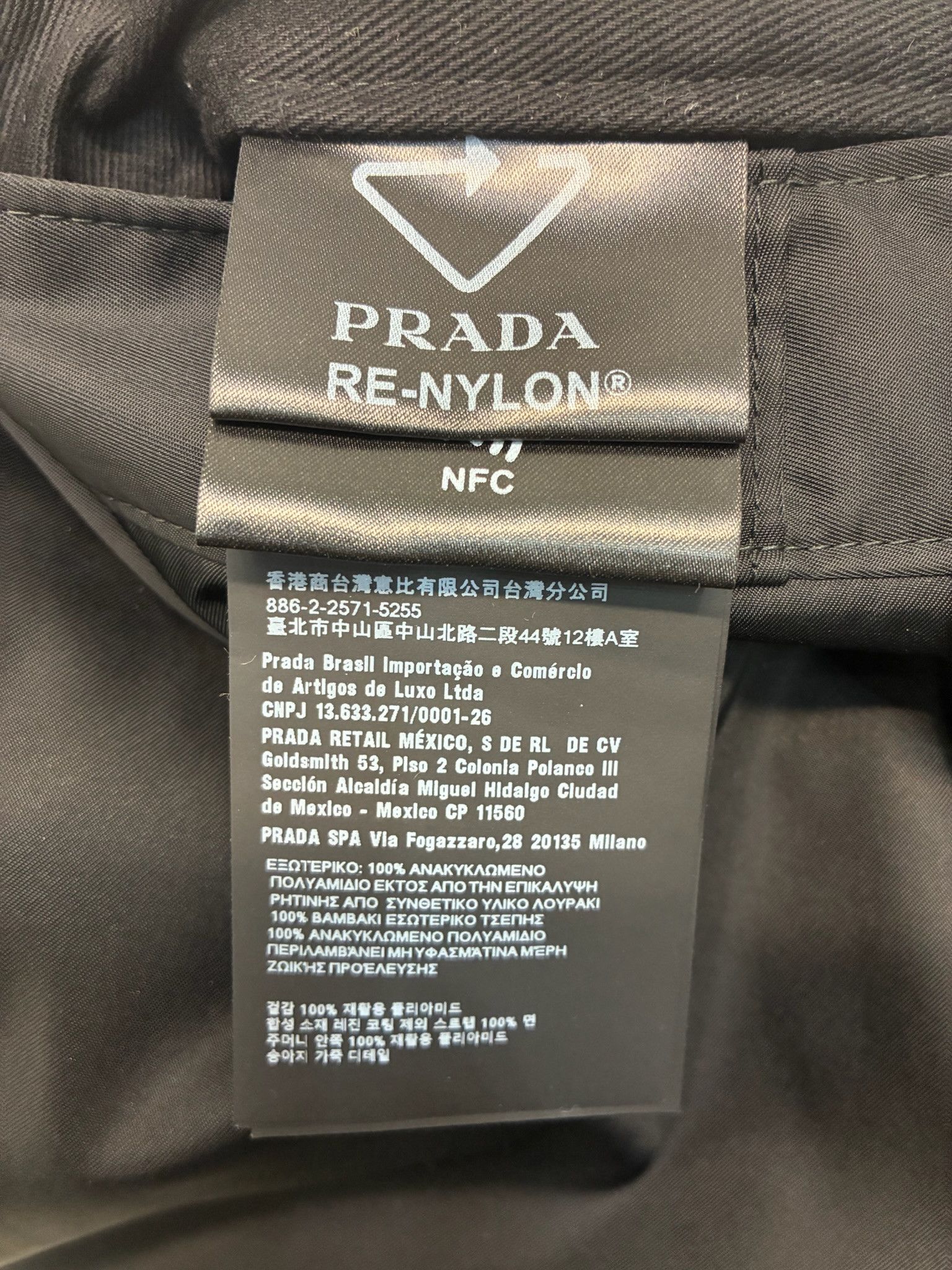 Prada PRADA STUDDED RE-NYLON BLOUSON JACKET Size US M / EU 48-50 / 2 - 21 Thumbnail