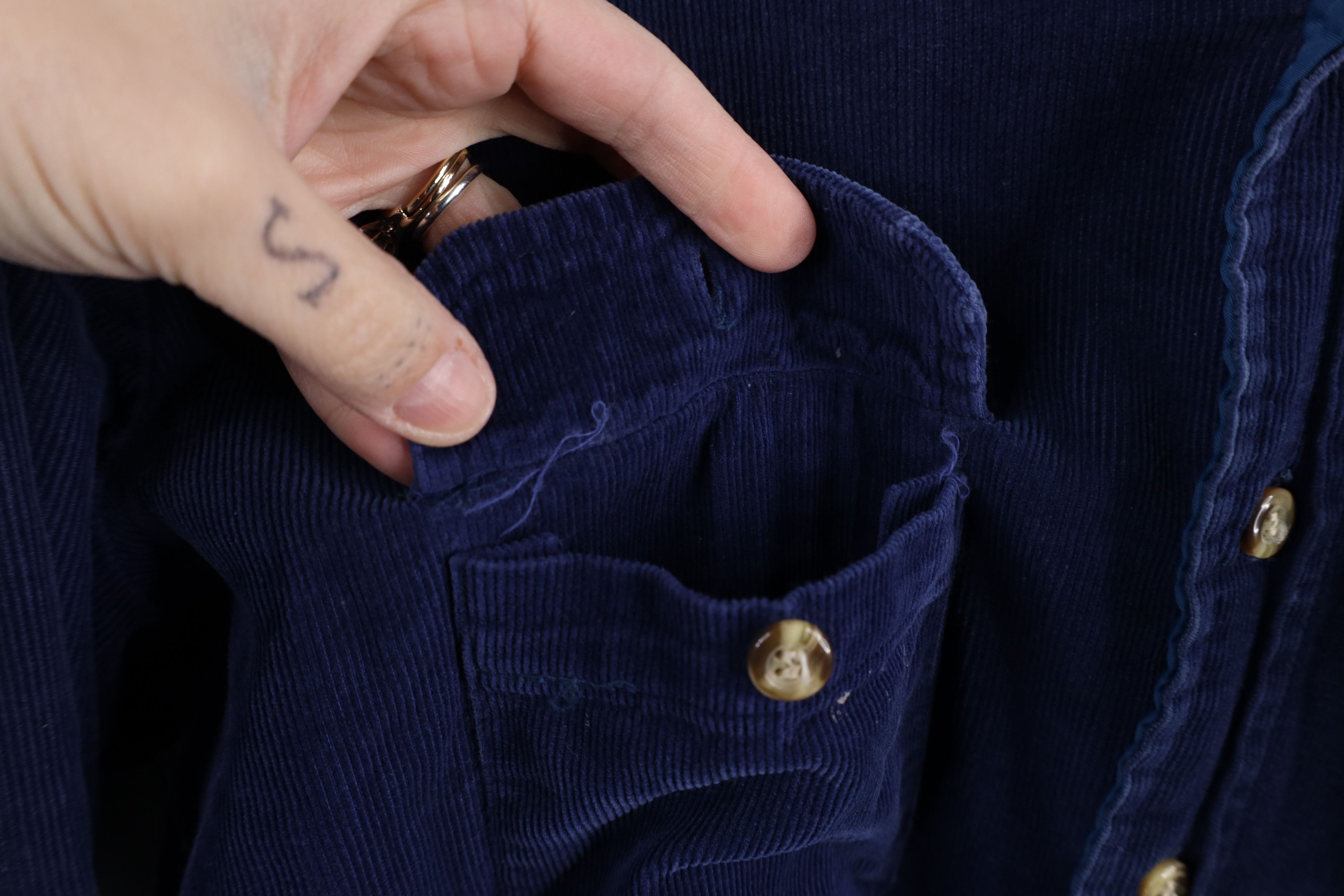 Vintage Vintage 70s Streetwear Corduroy Shirt Jacket Jac Shirt Size US L / EU 52-54 / 3 - 9 Thumbnail