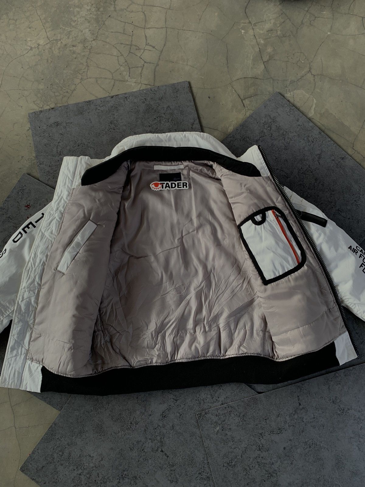 Avirex Avirex MA-1 SPACE WALK GT-10 Bomber Flight Jacket Size US M / EU 48-50 / 2 - 8 Thumbnail