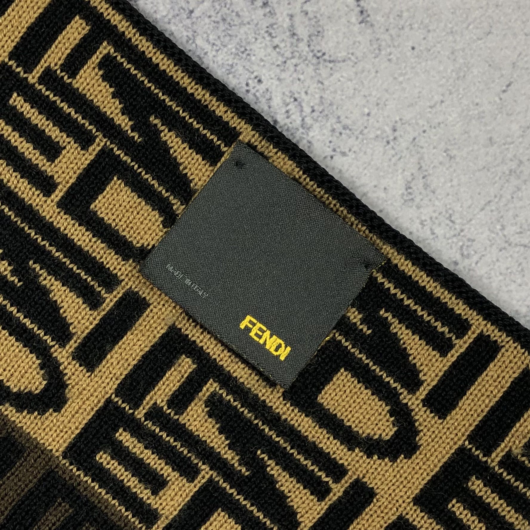 Fendi Fendi Monogram Wool Italy Scarf Size ONE SIZE - 3 Thumbnail