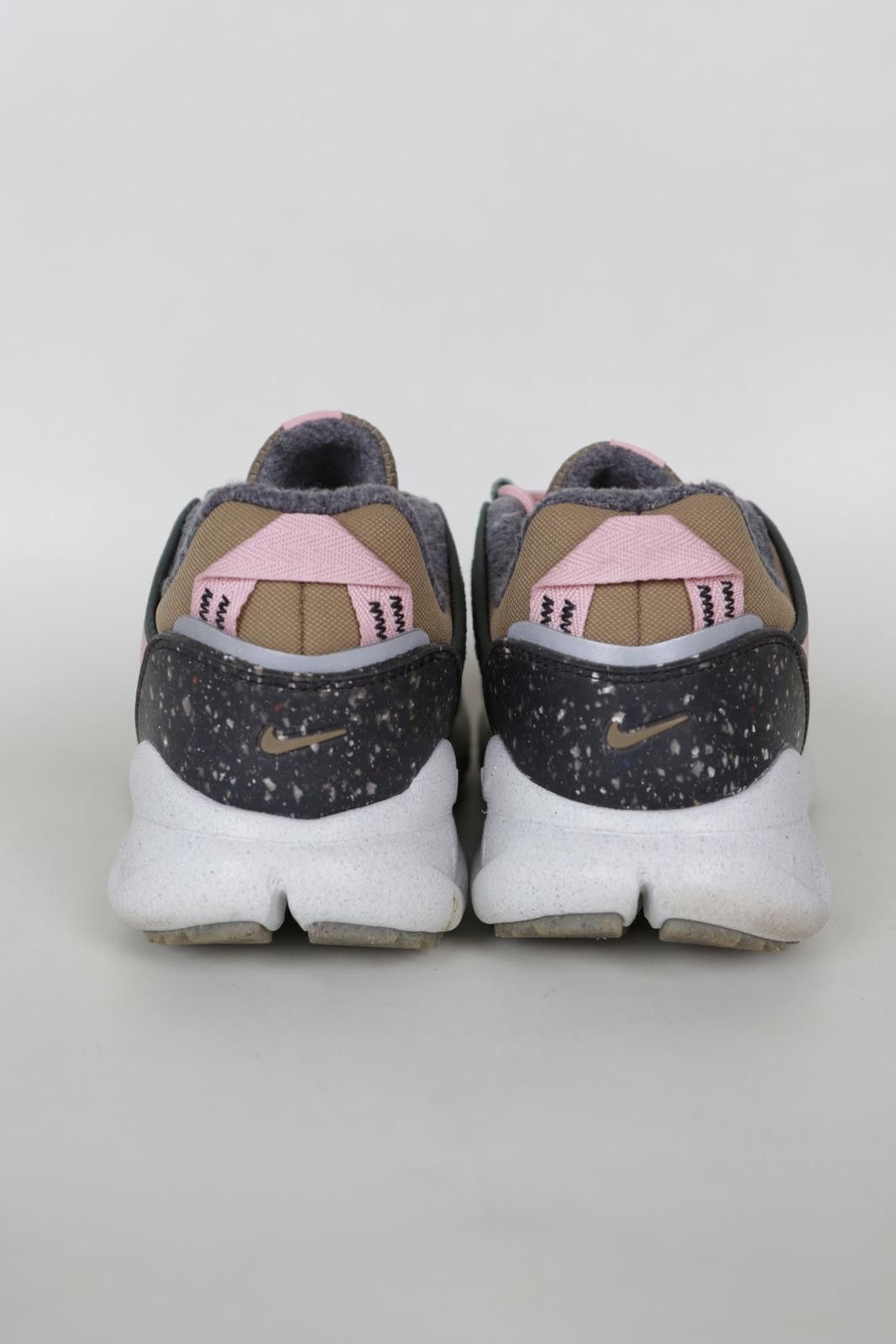 Nike 2021' Nike Free Terra Vista Low-Top Sneakers Size US 9 / EU 42 - 3 Thumbnail