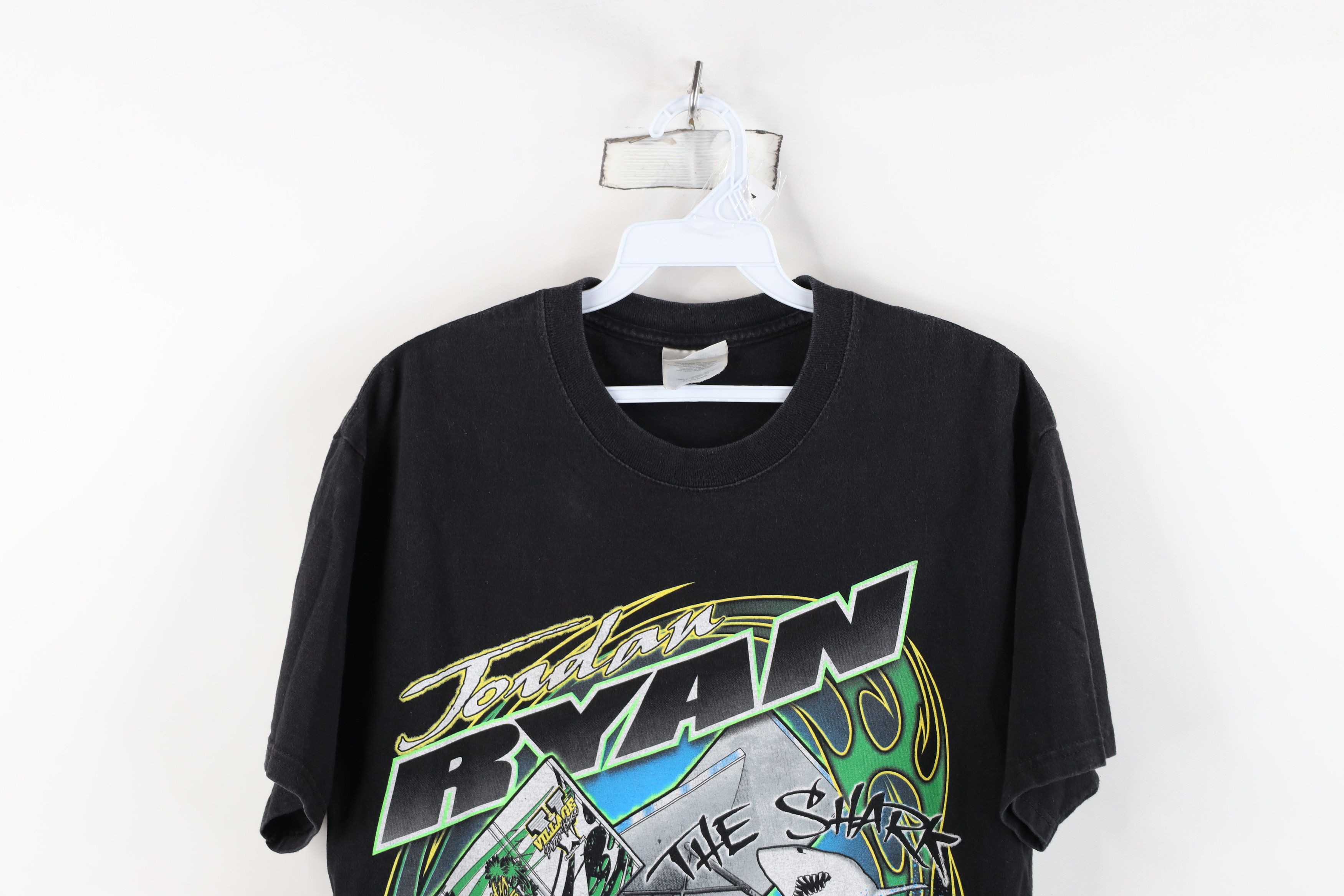 Vintage Vintage Y2K The Shark Jordan Ryan Racing T-Shirt Black Size US M / EU 48-50 / 2 - 2 Thumbnail